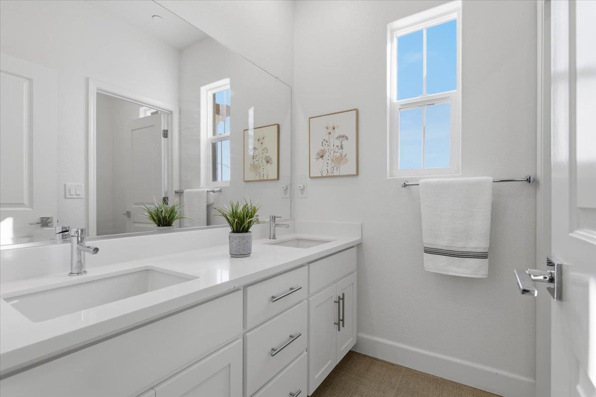 Detail Gallery Image 14 of 31 For 2481 Azalea Ave, Tracy,  CA 95376 - 4 Beds | 3 Baths