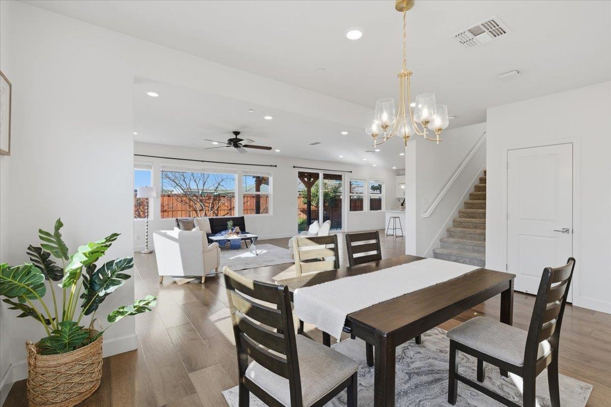 Detail Gallery Image 4 of 31 For 2481 Azalea Ave, Tracy,  CA 95376 - 4 Beds | 3 Baths