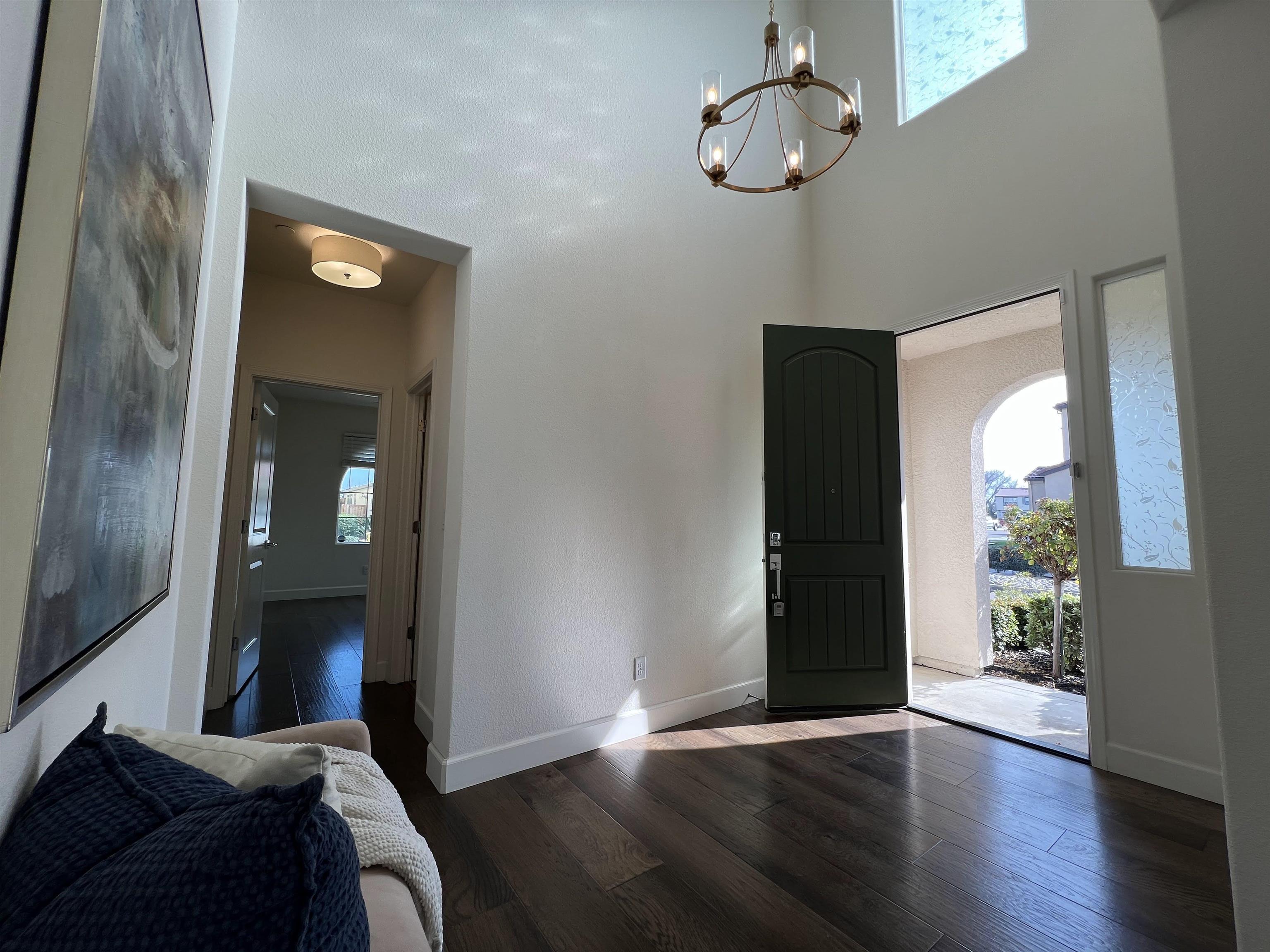 Detail Gallery Image 7 of 29 For 2481 Azalea Ave, Tracy,  CA 95376 - 4 Beds | 3 Baths