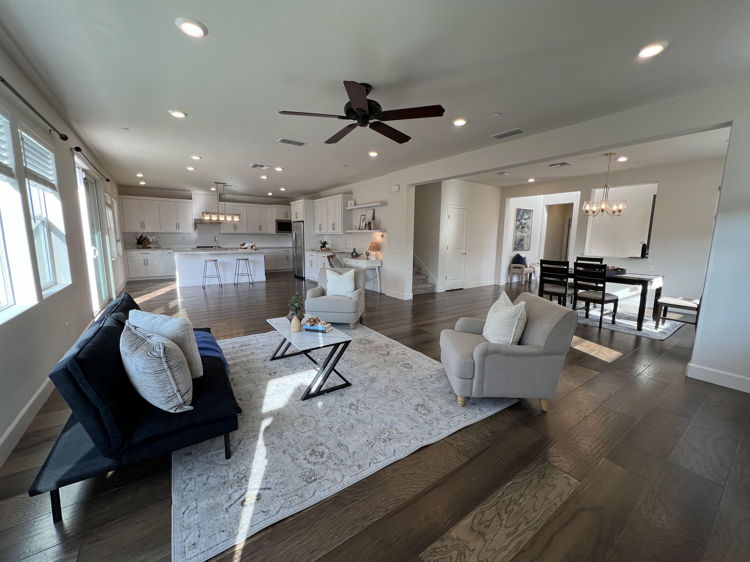 Detail Gallery Image 9 of 29 For 2481 Azalea Ave, Tracy,  CA 95376 - 4 Beds | 3 Baths