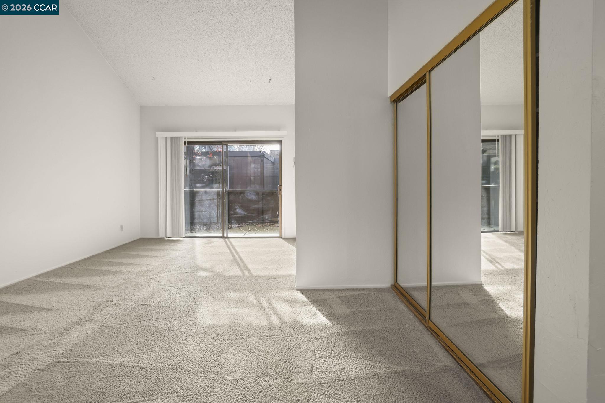 Photo #3: 41121097 Listing: Photo #3