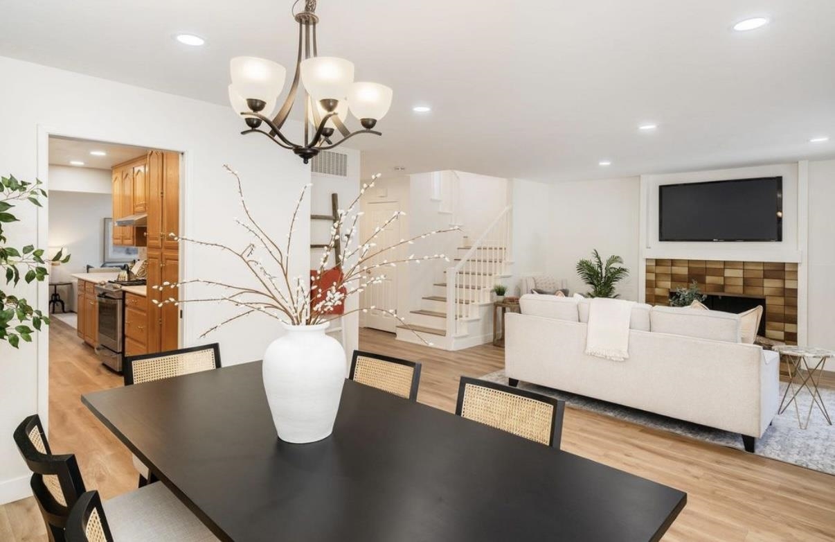 Detail Gallery Image 12 of 38 For 725 Old Creek Rd, Danville,  CA 94526 - 3 Beds | 2/1 Baths