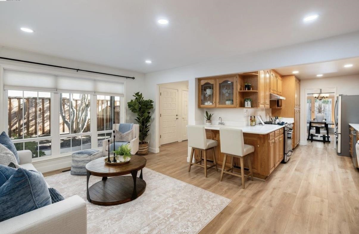 Detail Gallery Image 19 of 38 For 725 Old Creek Rd, Danville,  CA 94526 - 3 Beds | 2/1 Baths