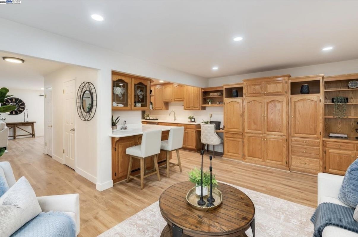 Detail Gallery Image 20 of 38 For 725 Old Creek Rd, Danville,  CA 94526 - 3 Beds | 2/1 Baths