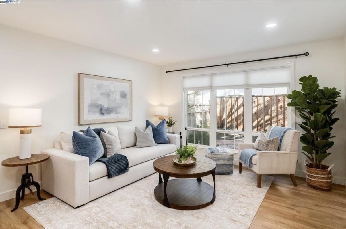 Detail Gallery Image 21 of 38 For 725 Old Creek Rd, Danville,  CA 94526 - 3 Beds | 2/1 Baths