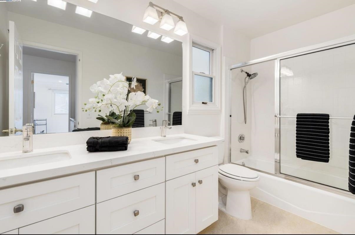 Detail Gallery Image 25 of 38 For 725 Old Creek Rd, Danville,  CA 94526 - 3 Beds | 2/1 Baths