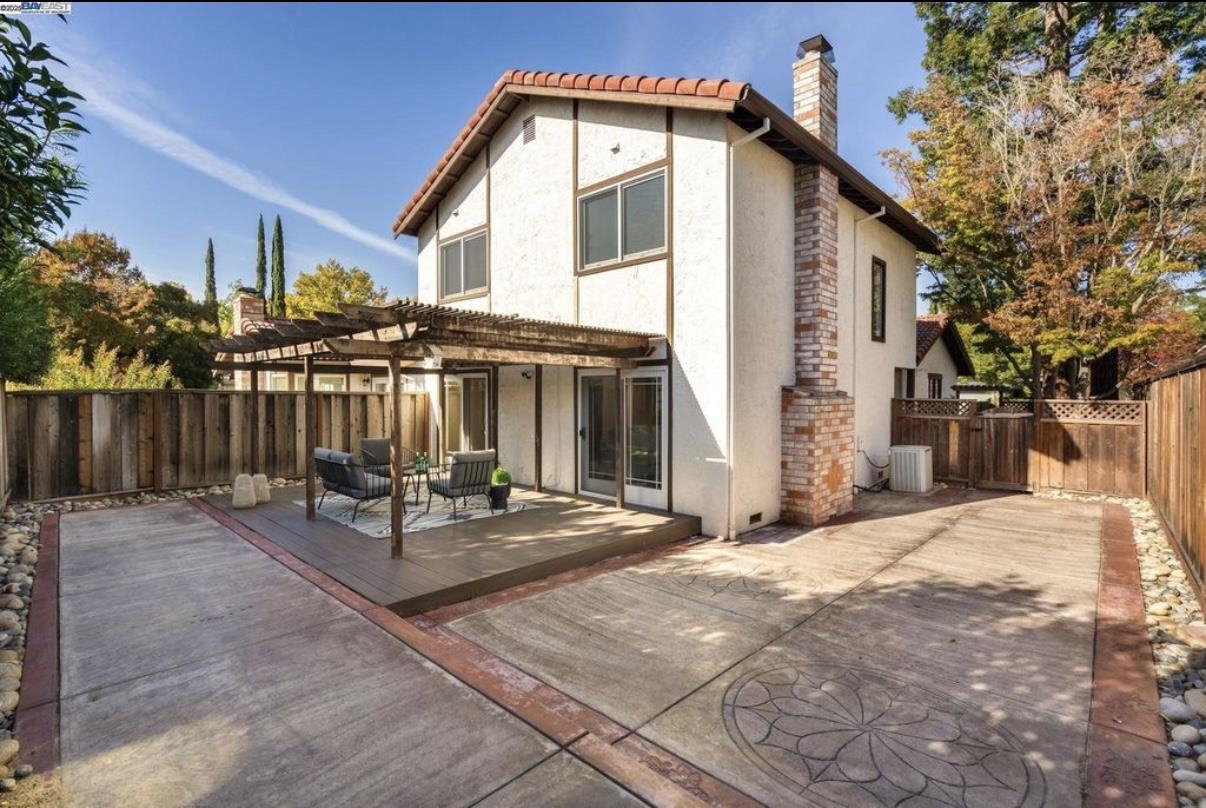 Detail Gallery Image 37 of 38 For 725 Old Creek Rd, Danville,  CA 94526 - 3 Beds | 2/1 Baths