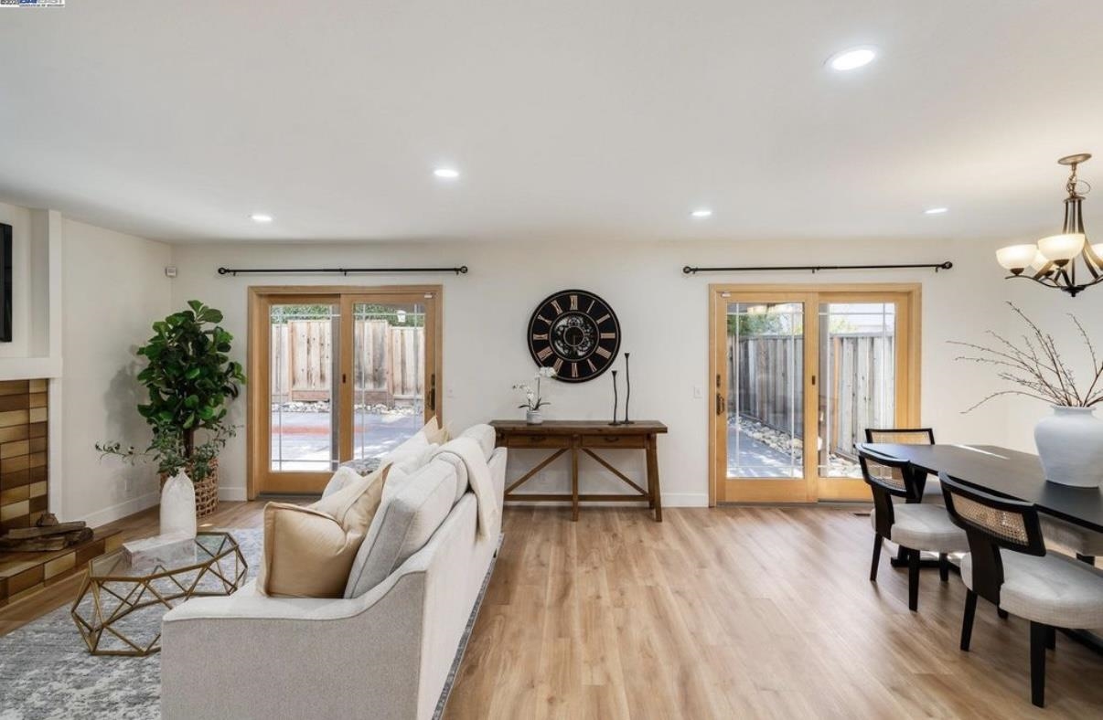 Detail Gallery Image 6 of 31 For 725 Old Creek Rd, Danville,  CA 94526 - 3 Beds | 2/1 Baths