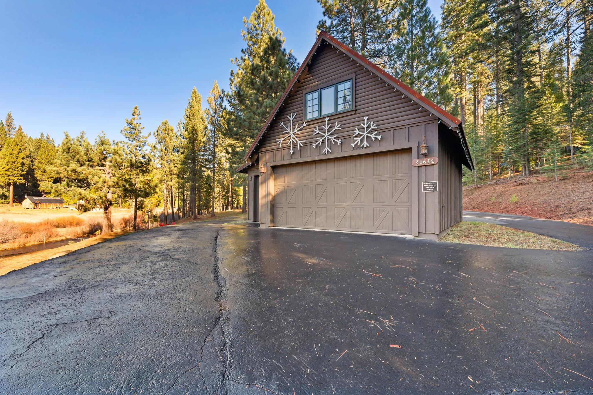 Detail Gallery Image 11 of 16 For 31631 Old Strawberry Rd, Strawberry,  CA 95375 - 4 Beds | 3/1 Baths