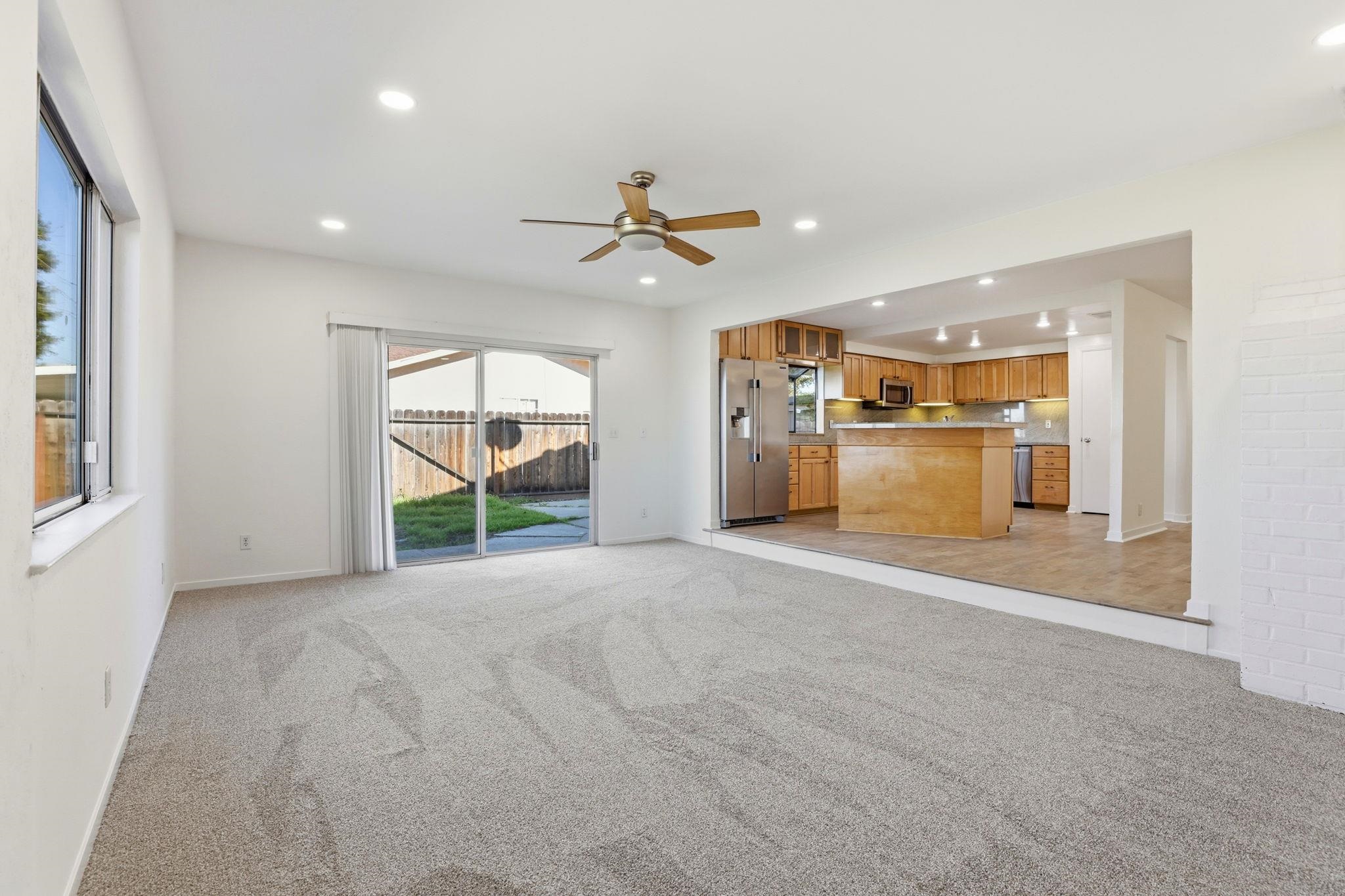 Detail Gallery Image 12 of 37 For 2060 Broadmoor St, Livermore,  CA 94551 - 3 Beds | 2 Baths