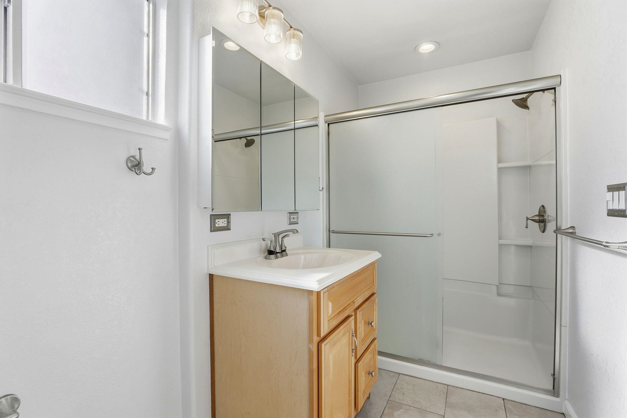 Detail Gallery Image 30 of 37 For 2060 Broadmoor St, Livermore,  CA 94551 - 3 Beds | 2 Baths