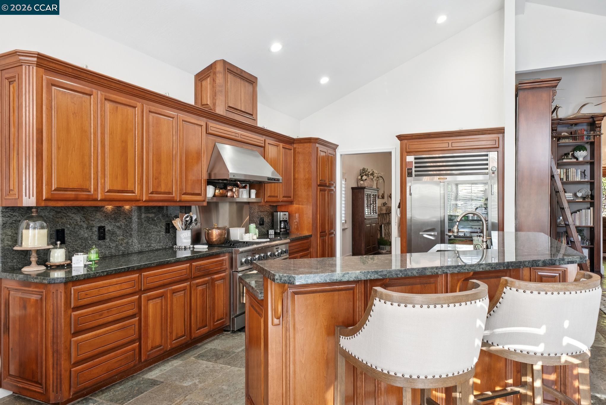 Detail Gallery Image 34 of 58 For 2031 Scarlet Oak Pl, Danville,  CA 94506 - 4 Beds | 2 Baths