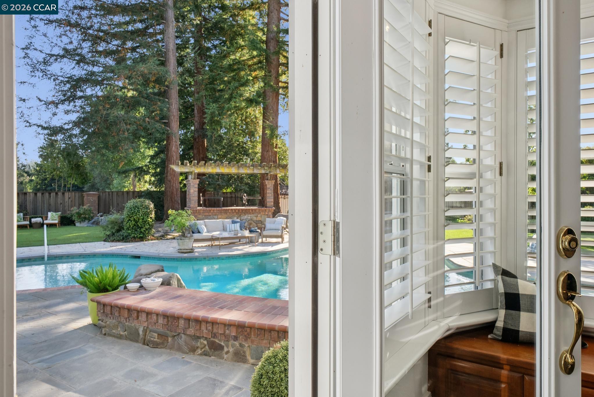 Detail Gallery Image 7 of 58 For 2031 Scarlet Oak Pl, Danville,  CA 94506 - 4 Beds | 2 Baths