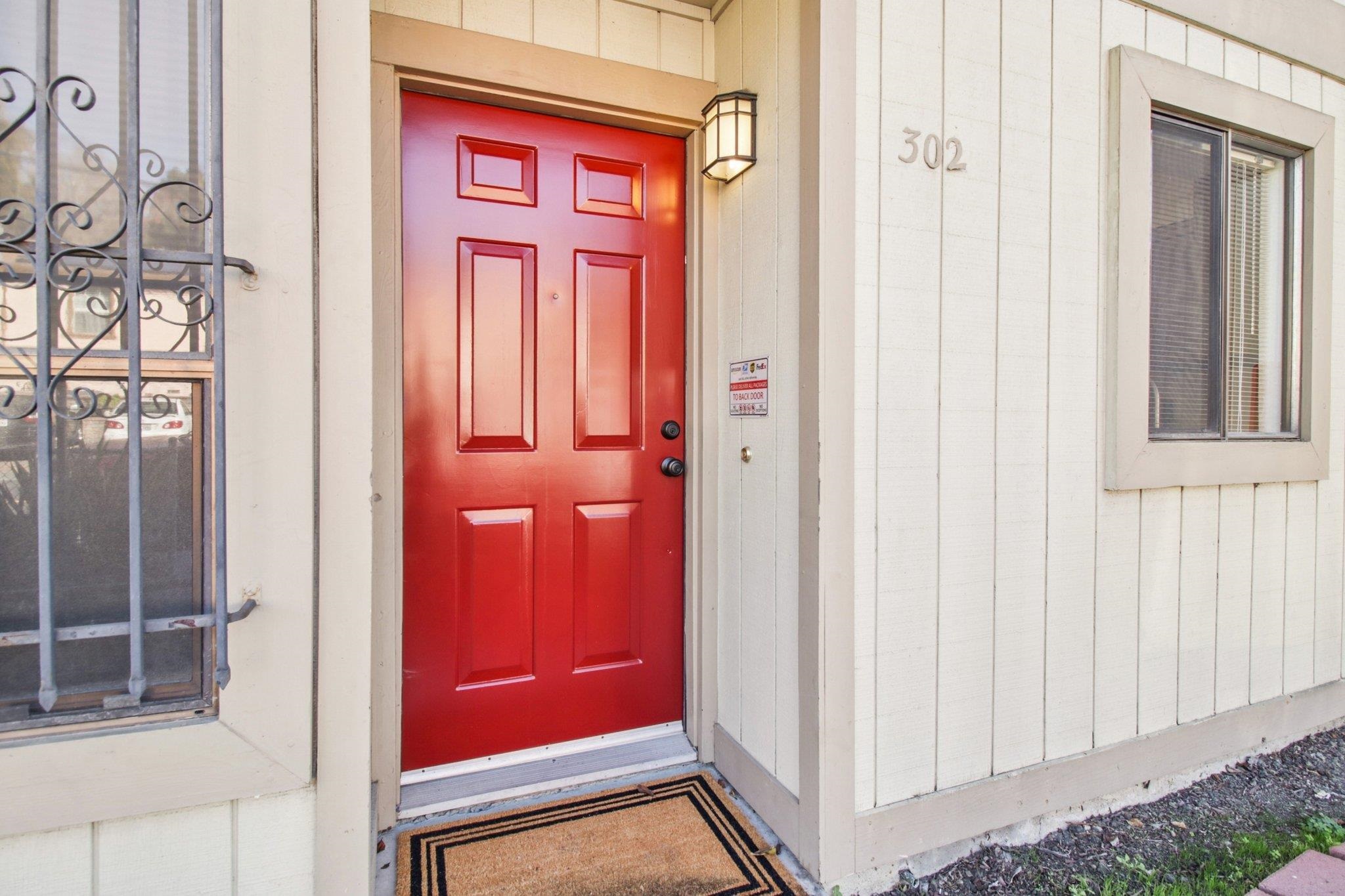 Detail Gallery Image 2 of 45 For 302 Ash Ln, El Sobrante,  CA 94803 - 2 Beds | 1/1 Baths