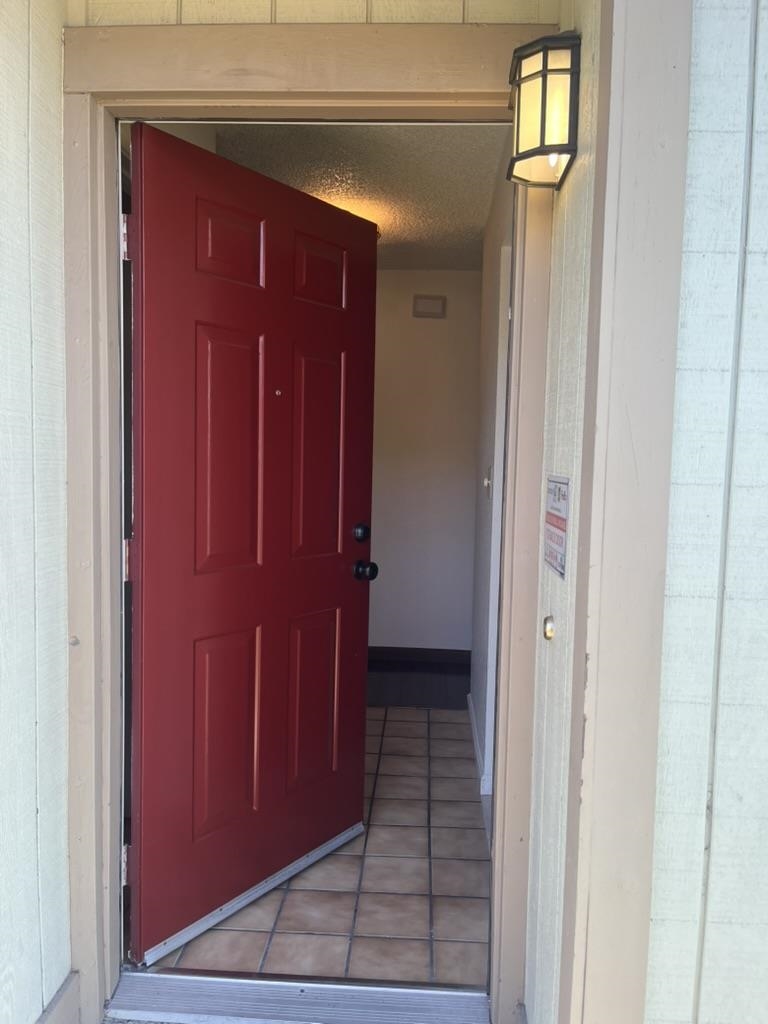 Detail Gallery Image 3 of 45 For 302 Ash Ln, El Sobrante,  CA 94803 - 2 Beds | 1/1 Baths