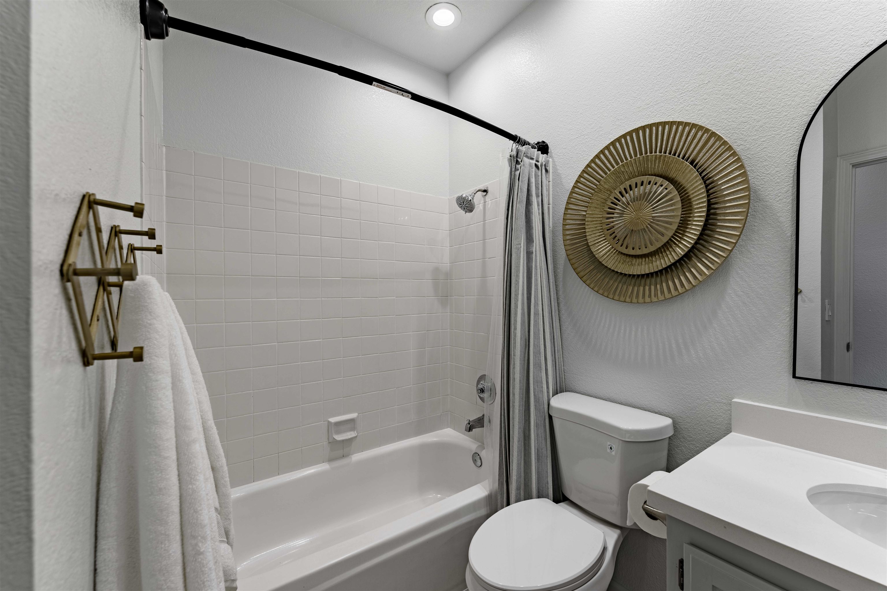 Detail Gallery Image 31 of 40 For 2230 Newport Ct, Discovery Bay,  CA 94505 - 3 Beds | 2 Baths