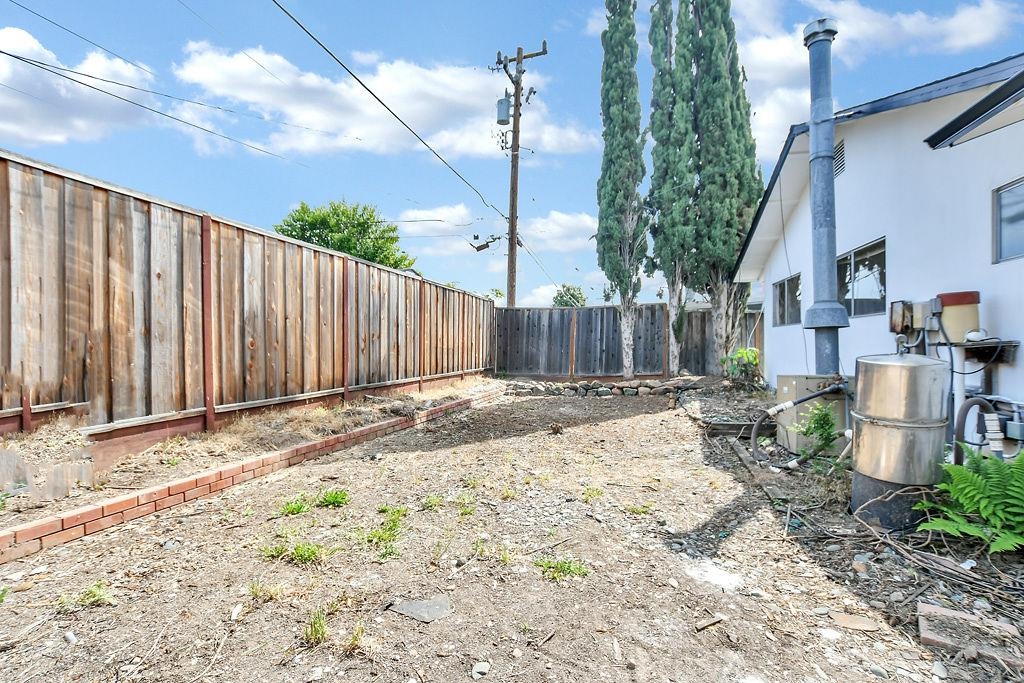 Detail Gallery Image 25 of 28 For 5035 Grimsby Dr, San Jose,  CA 95130 - 5 Beds | 2/1 Baths