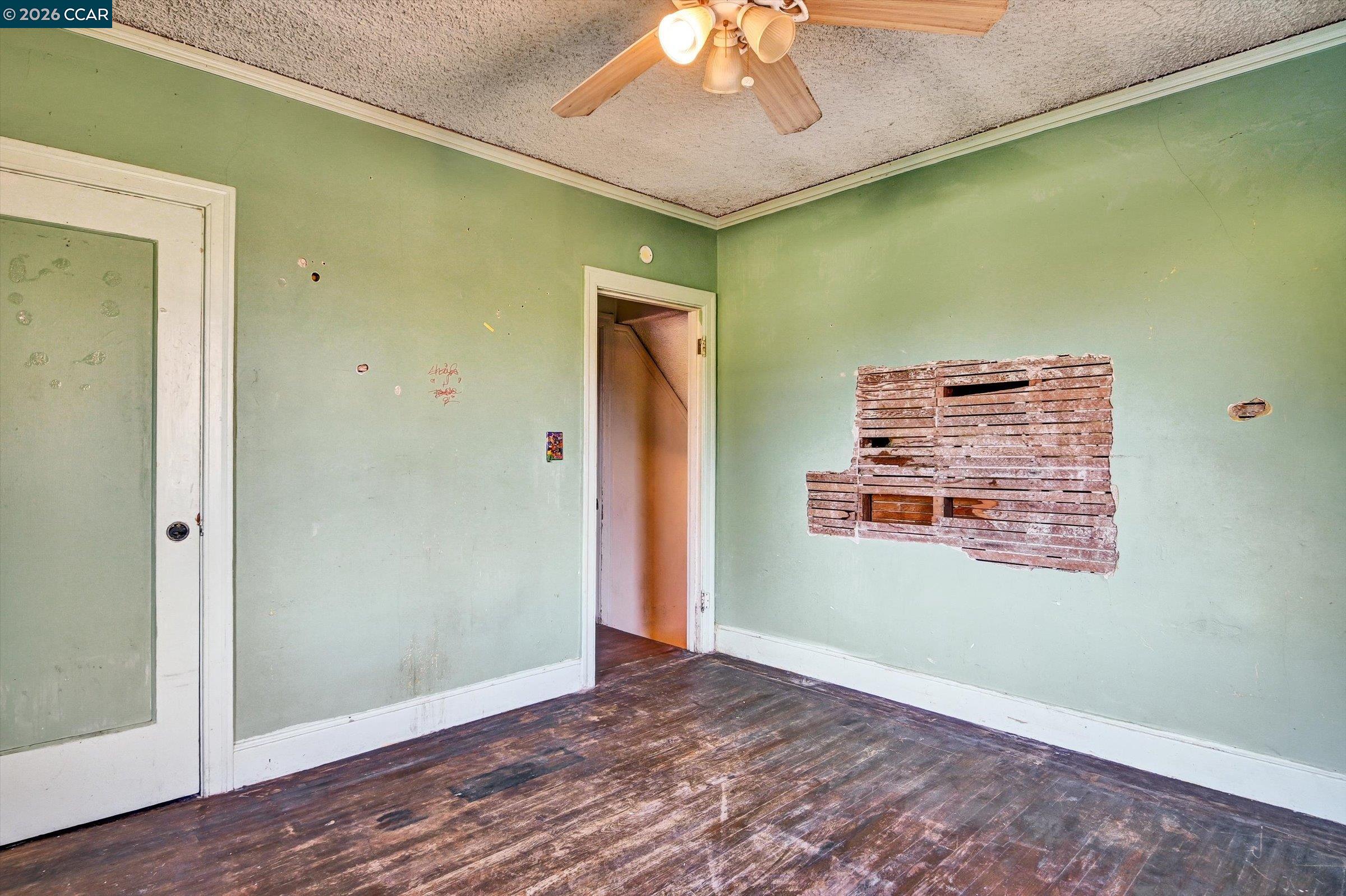 Detail Gallery Image 24 of 40 For 1711 Carleton St, Berkeley,  CA 94703 - 4 Beds | 1 Baths