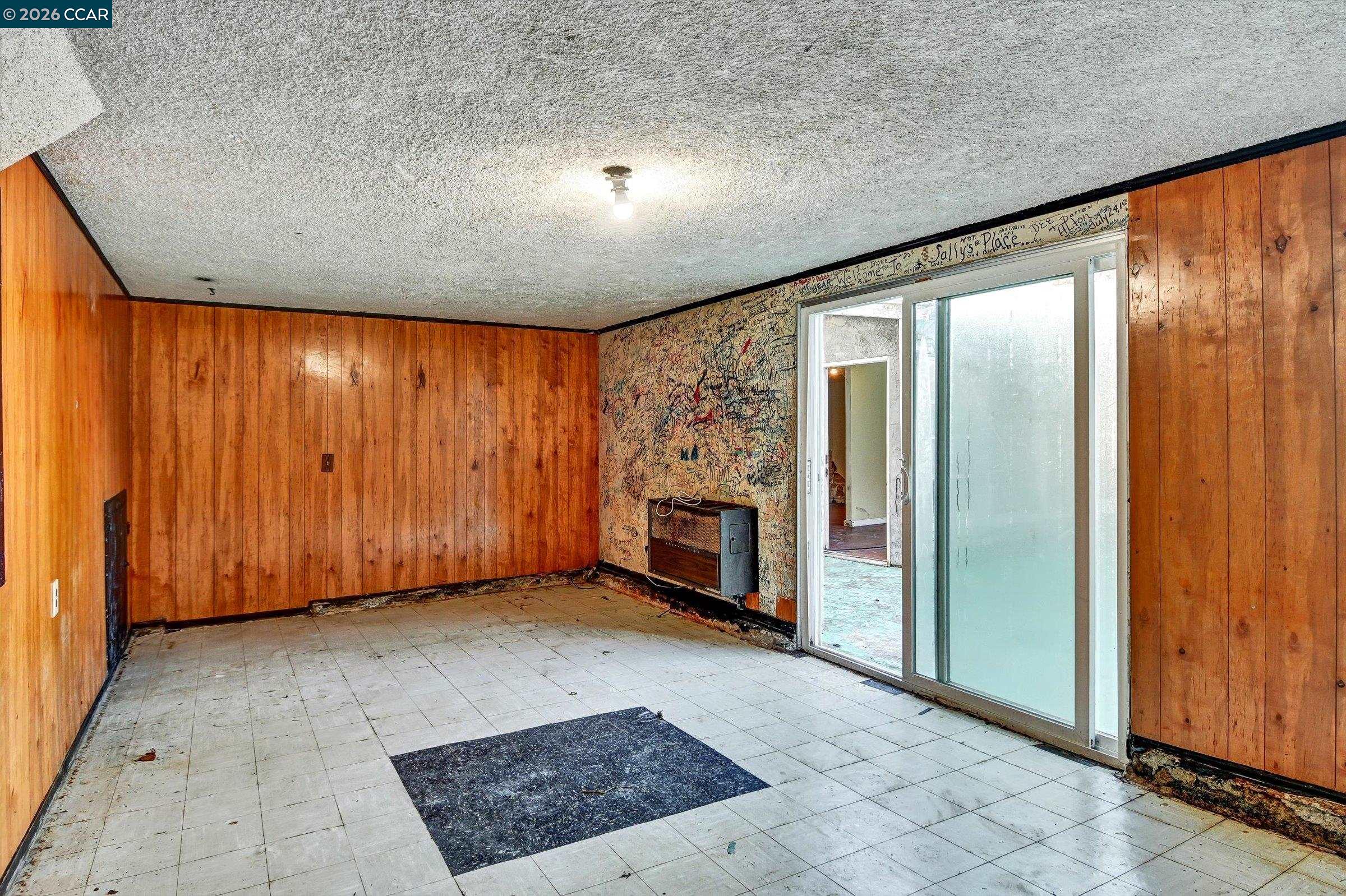 Detail Gallery Image 26 of 40 For 1711 Carleton St, Berkeley,  CA 94703 - 4 Beds | 1 Baths