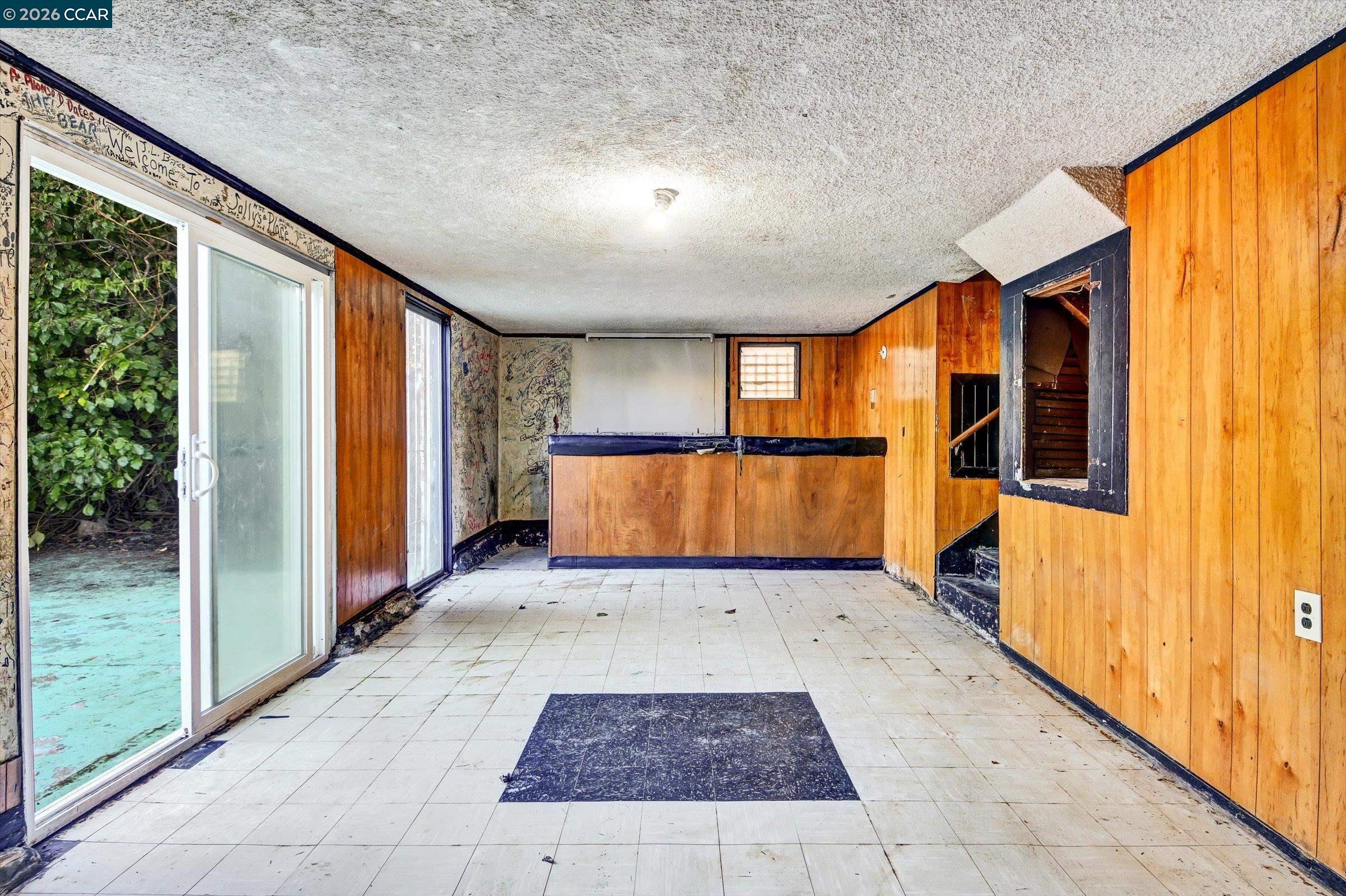 Detail Gallery Image 28 of 40 For 1711 Carleton St, Berkeley,  CA 94703 - 4 Beds | 1 Baths