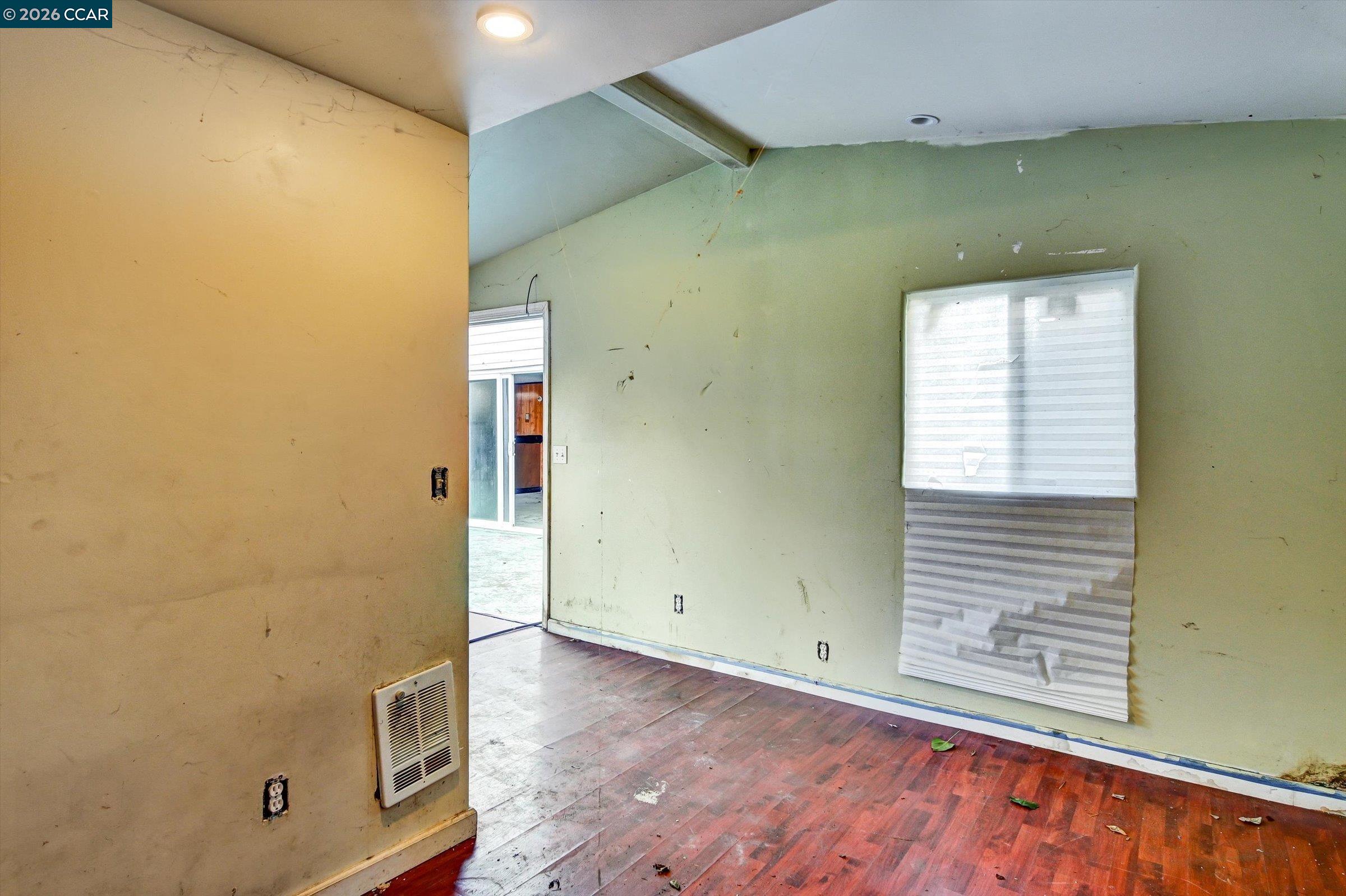 Detail Gallery Image 37 of 40 For 1711 Carleton St, Berkeley,  CA 94703 - 4 Beds | 1 Baths