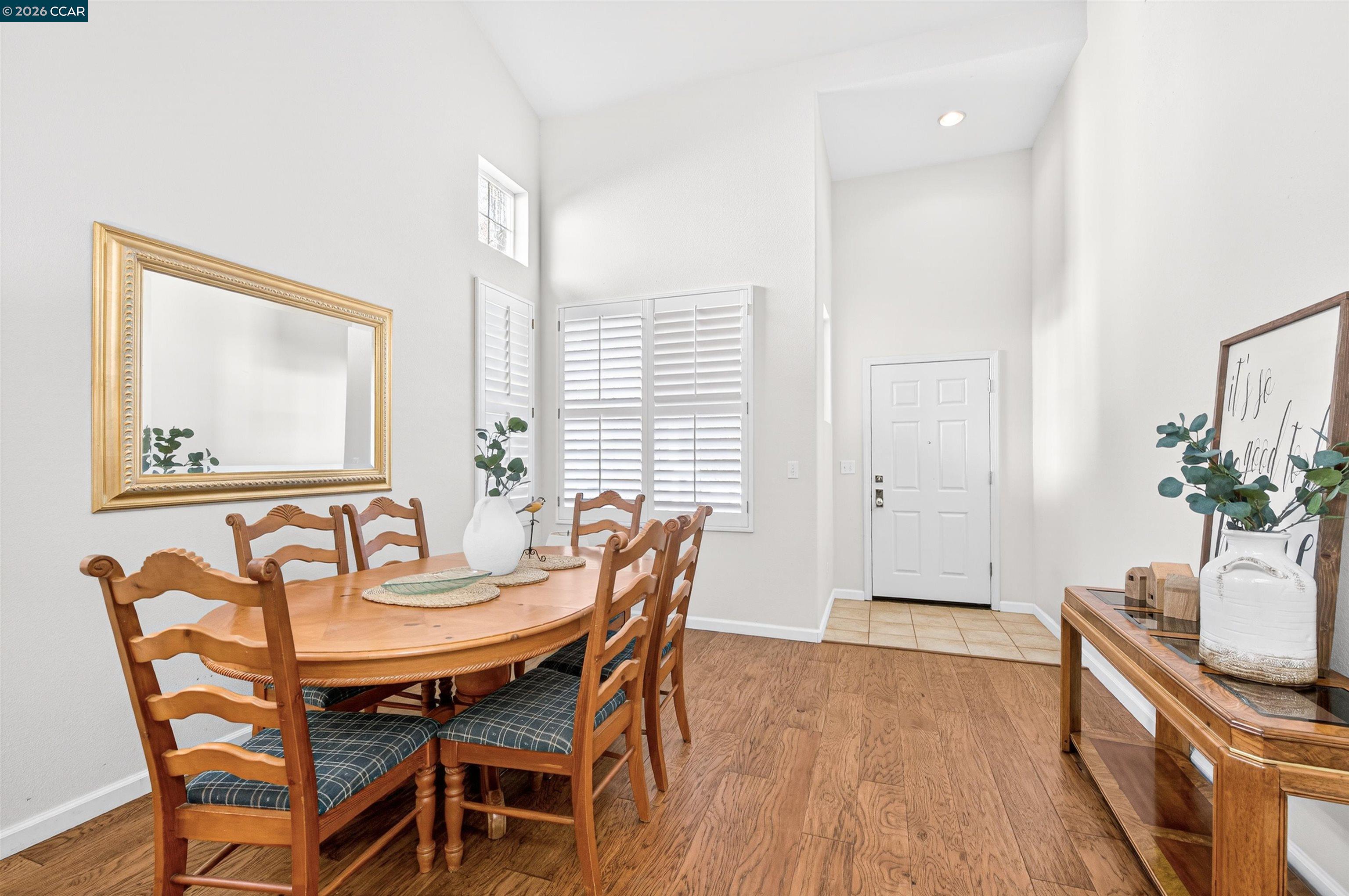 Detail Gallery Image 4 of 40 For 5764 Idlewood St, Dublin,  CA 94568 - 4 Beds | 2/1 Baths