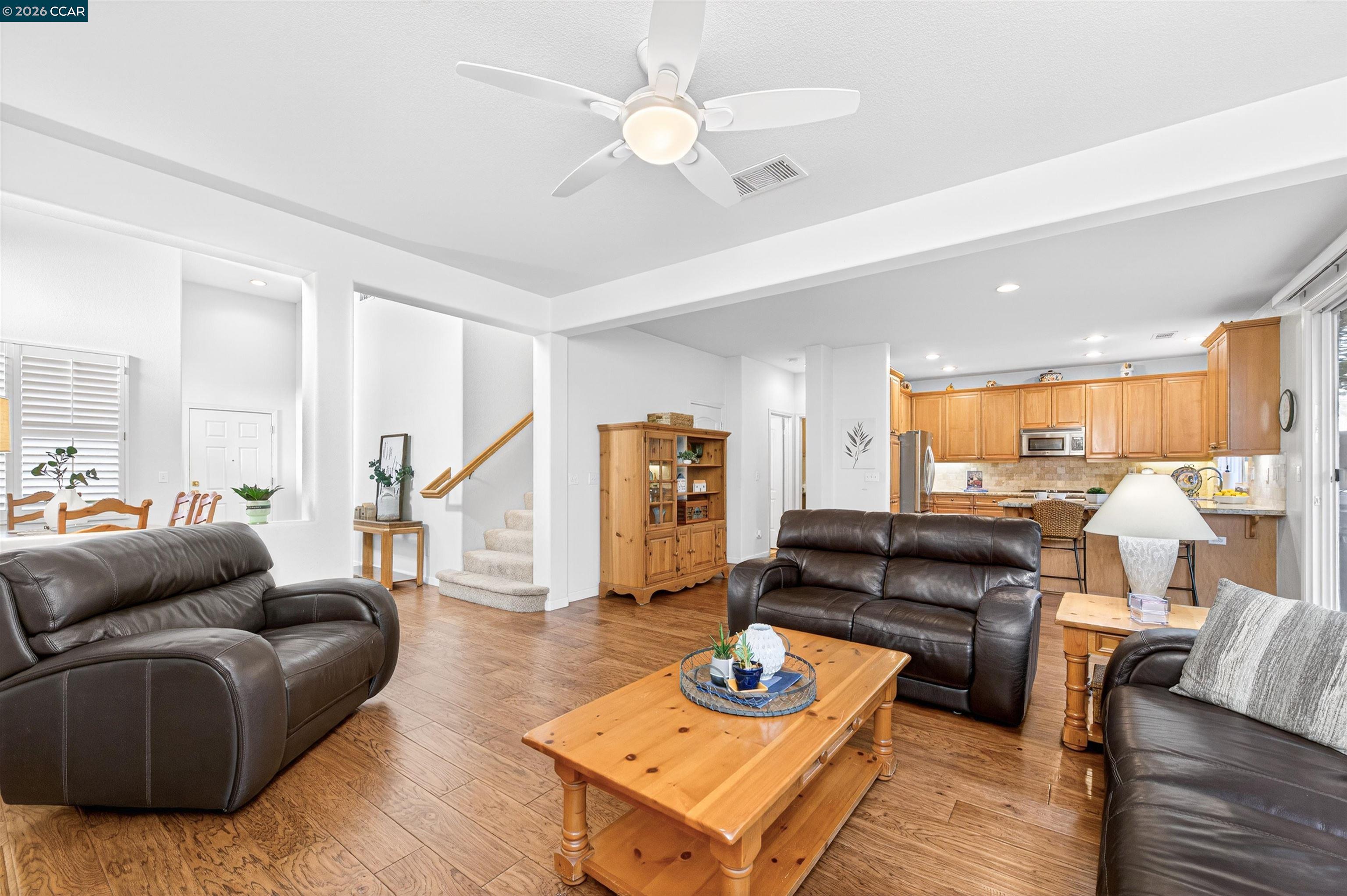 Detail Gallery Image 6 of 40 For 5764 Idlewood St, Dublin,  CA 94568 - 4 Beds | 2/1 Baths