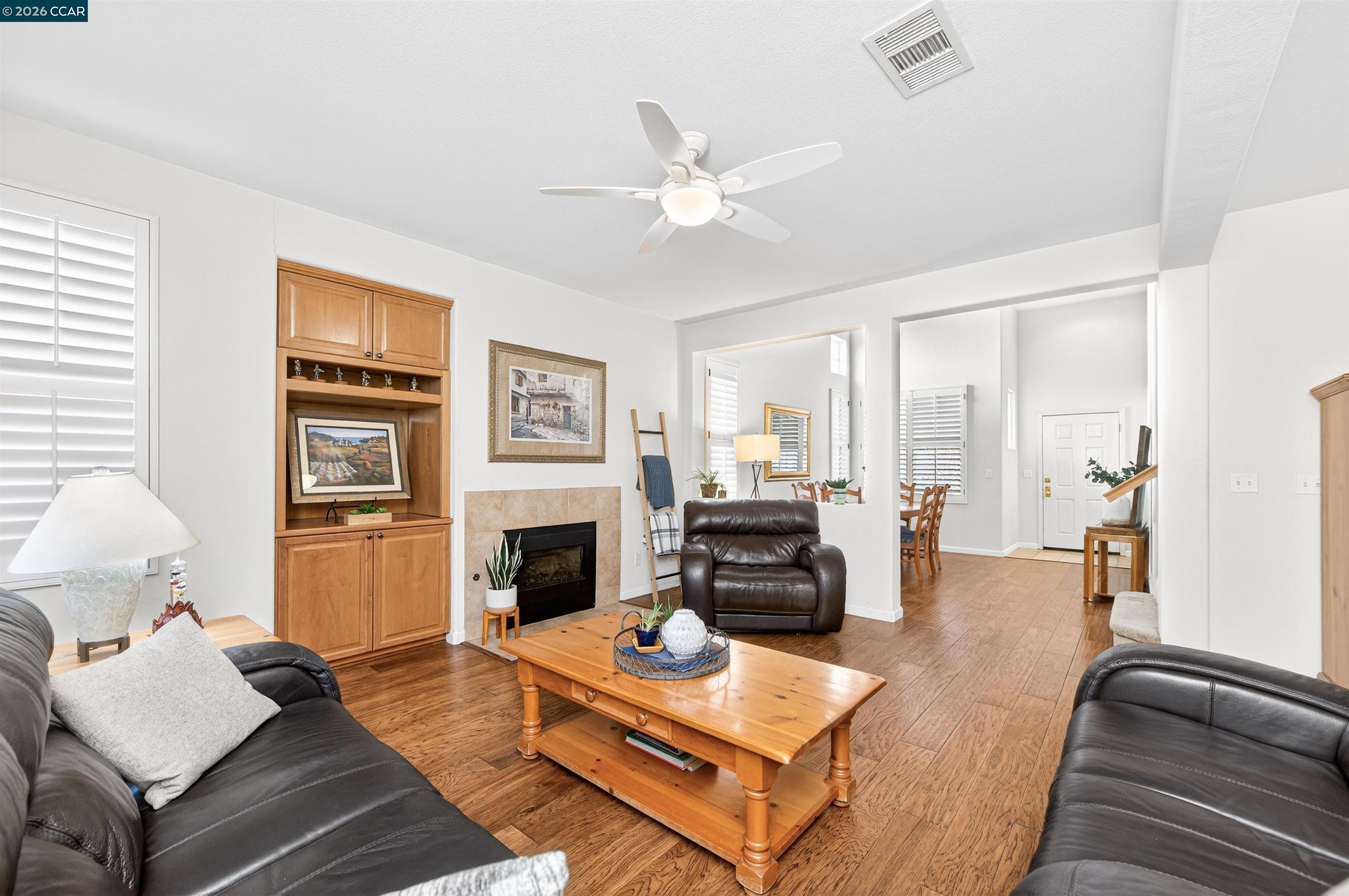 Detail Gallery Image 7 of 40 For 5764 Idlewood St, Dublin,  CA 94568 - 4 Beds | 2/1 Baths