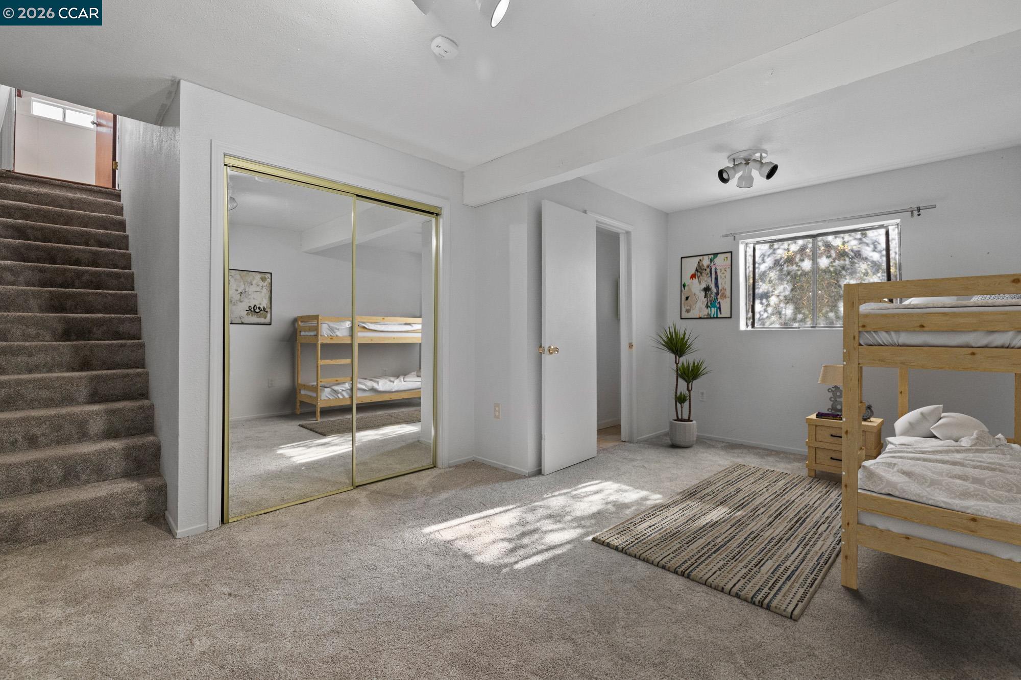 Detail Gallery Image 10 of 28 For 18957 Stag Circle, Tuolumne,  CA 95579-979 - 3 Beds | 3 Baths