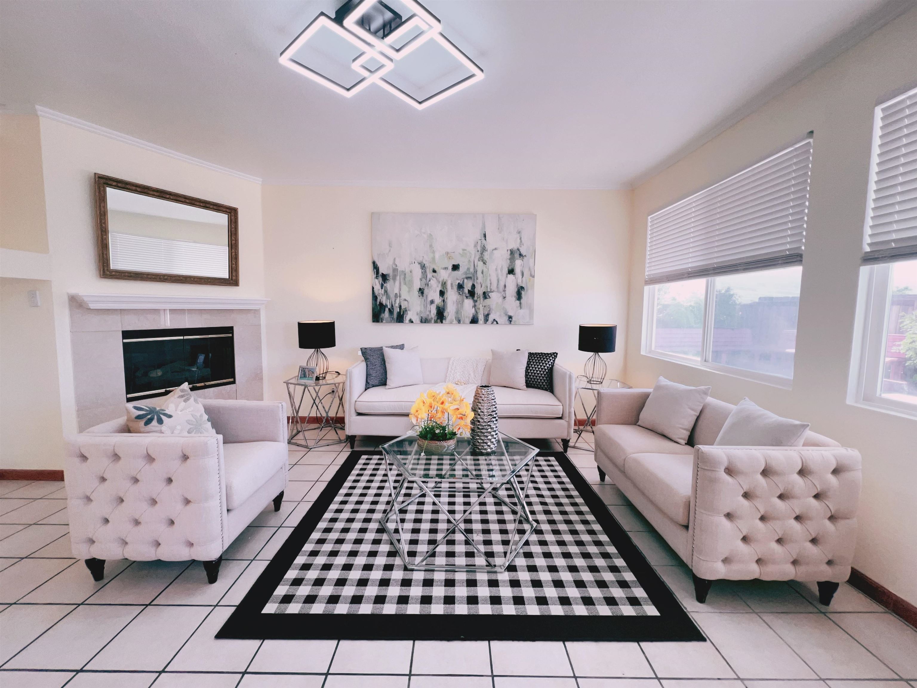 Detail Gallery Image 9 of 27 For 19 Quartz Court, Pittsburg,  CA 94565 - 6 Beds | 3/1 Baths