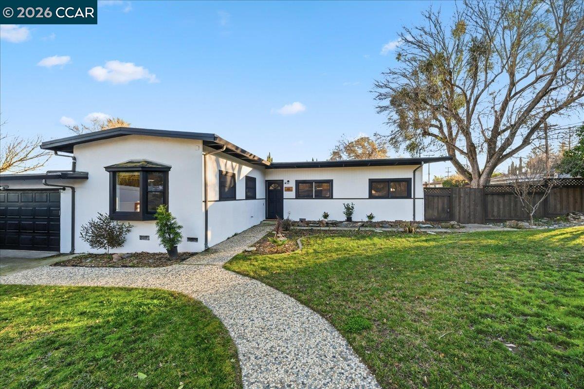 Detail Gallery Image 3 of 42 For 209 Towers, Pacheco,  CA 94553 - 3 Beds | 2 Baths