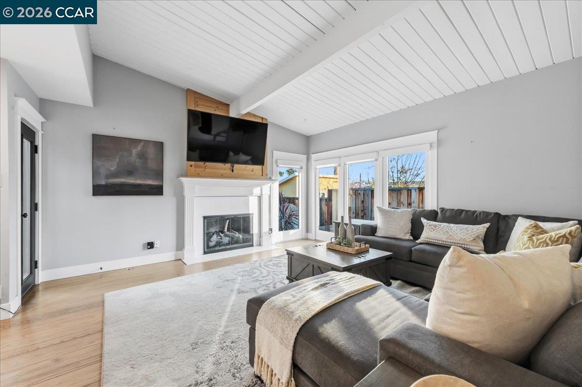 Detail Gallery Image 7 of 42 For 209 Towers, Pacheco,  CA 94553 - 3 Beds | 2 Baths