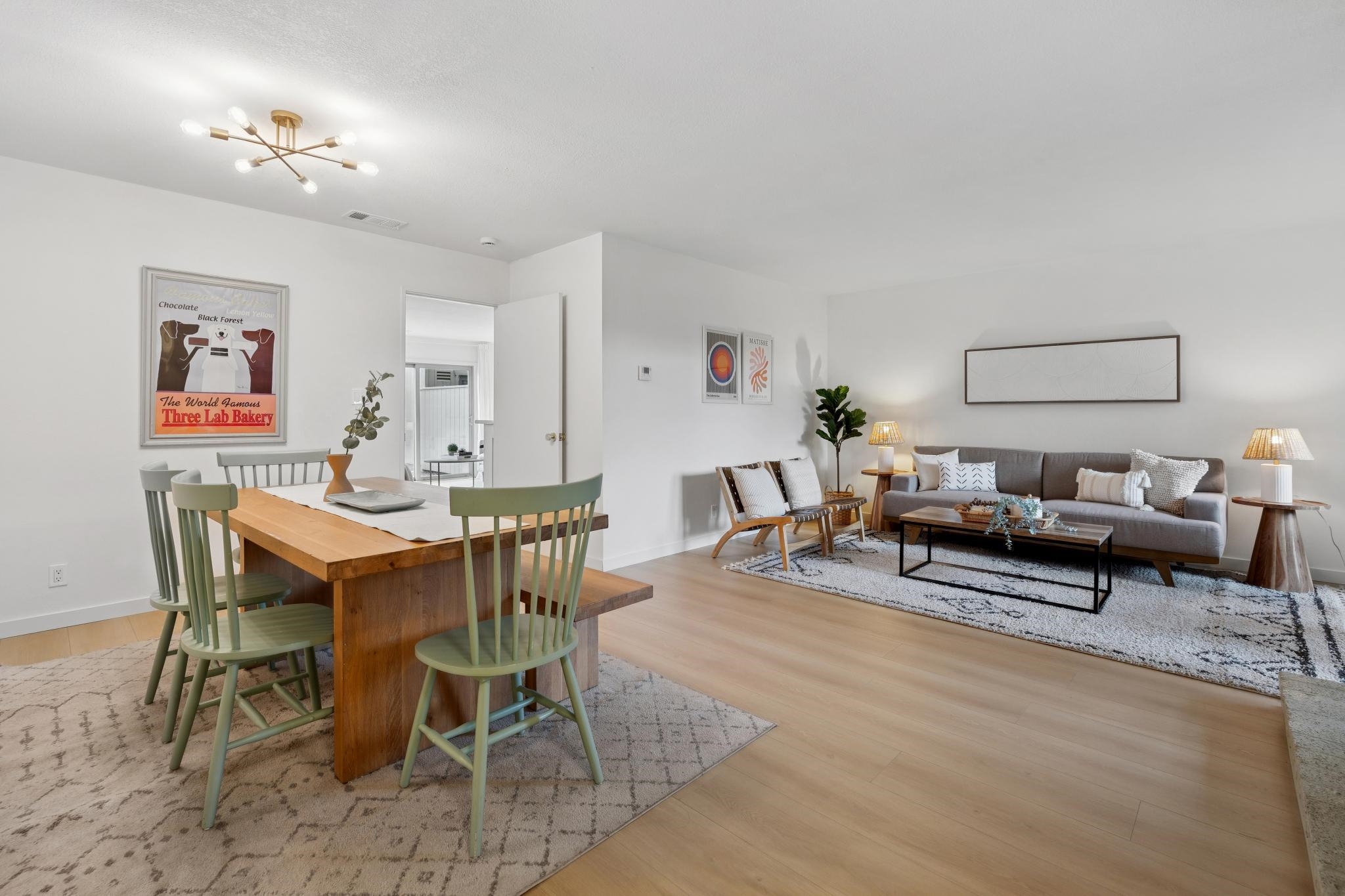 Photo #2: 41121134 Listing: Photo #2