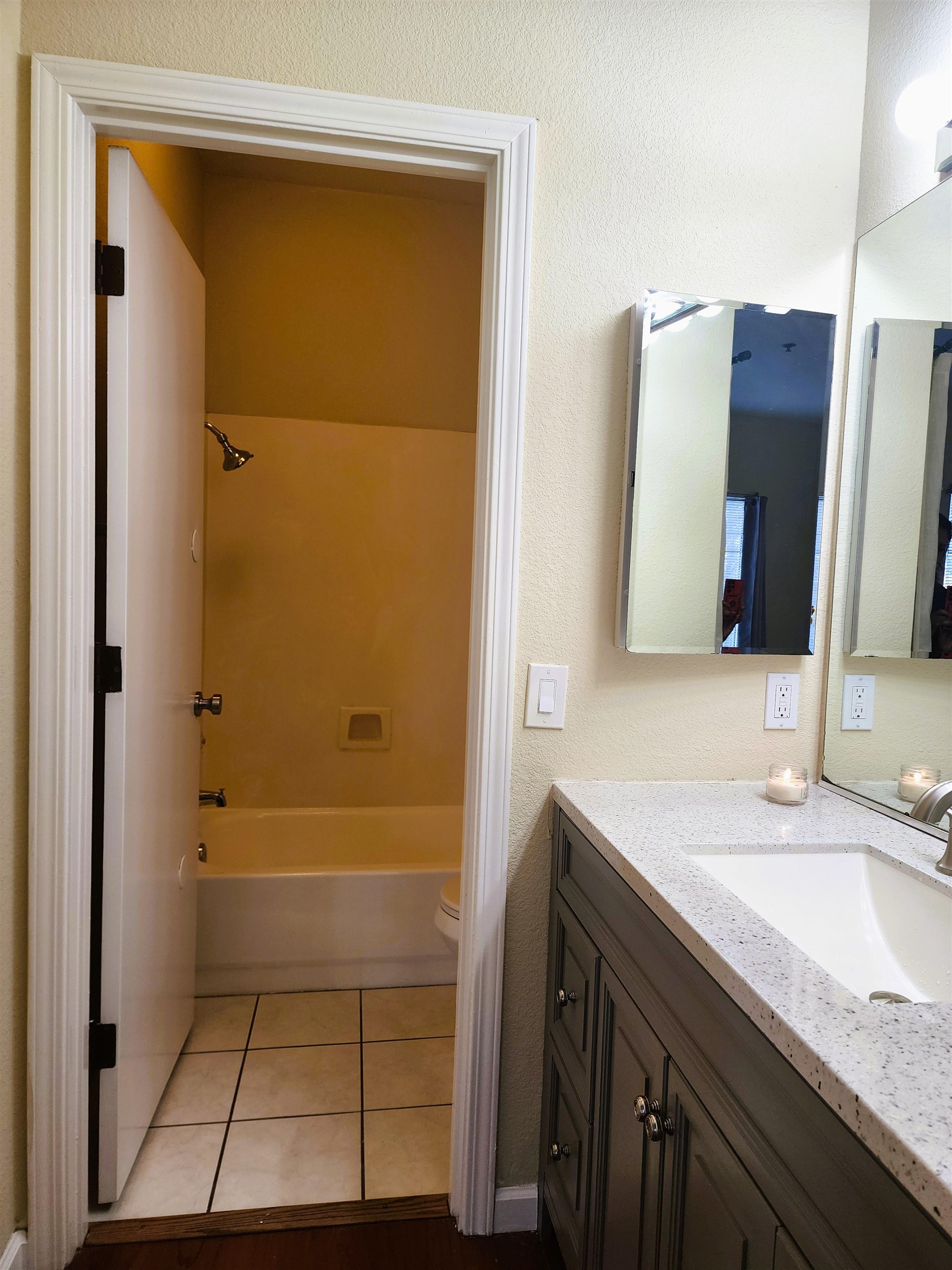 Detail Gallery Image 19 of 26 For 1410 Thrush Ave #3,  –,  CA 94578 - 2 Beds | 2 Baths