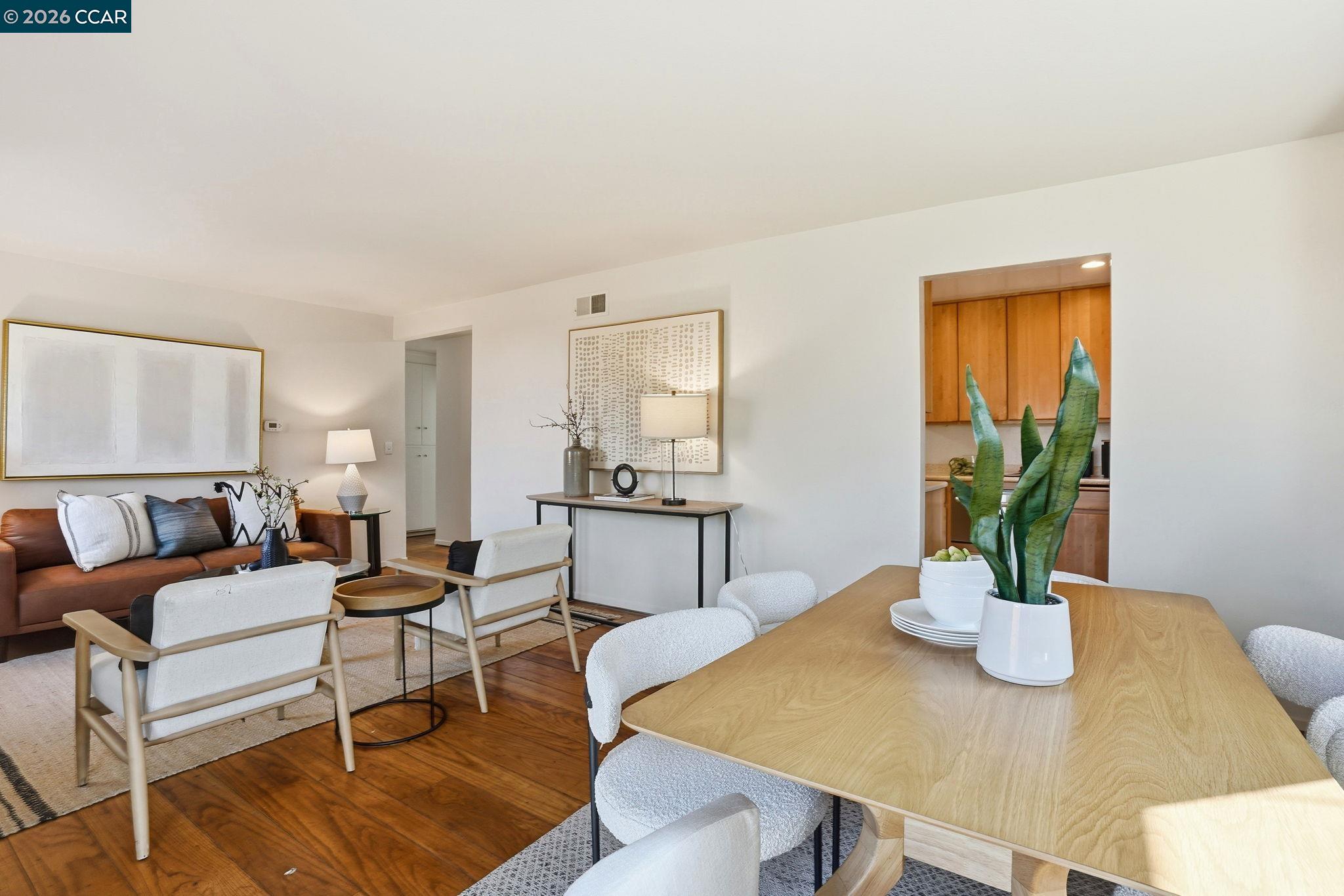 Detail Gallery Image 12 of 29 For 1139 Aspen Dr, Concord,  CA 94520 - 3 Beds | 2/1 Baths