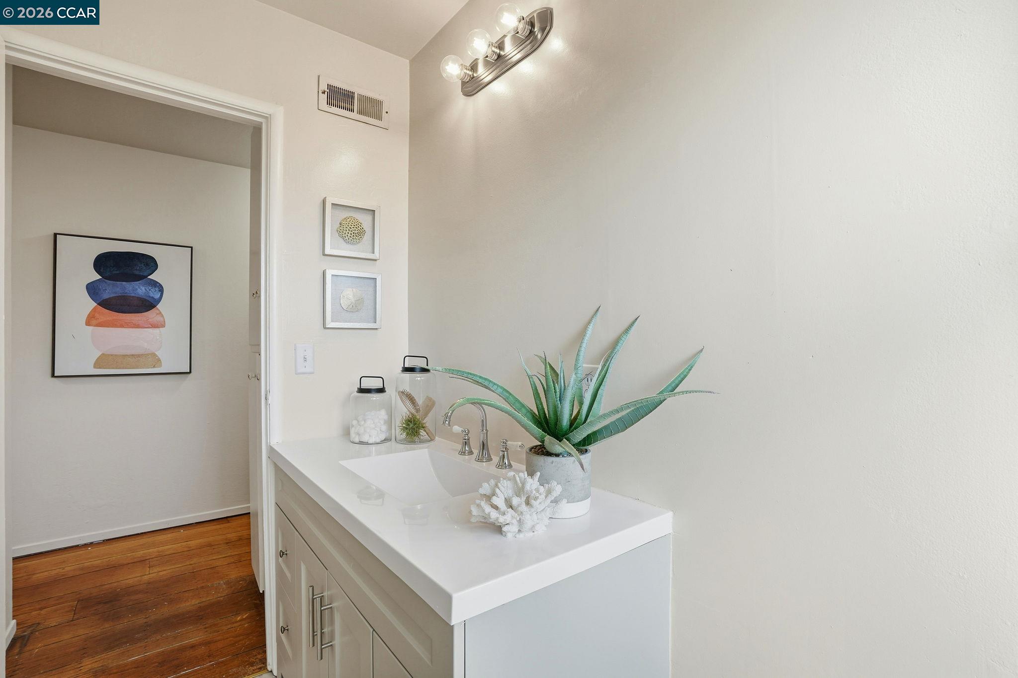 Detail Gallery Image 25 of 29 For 1139 Aspen Dr, Concord,  CA 94520 - 3 Beds | 2/1 Baths