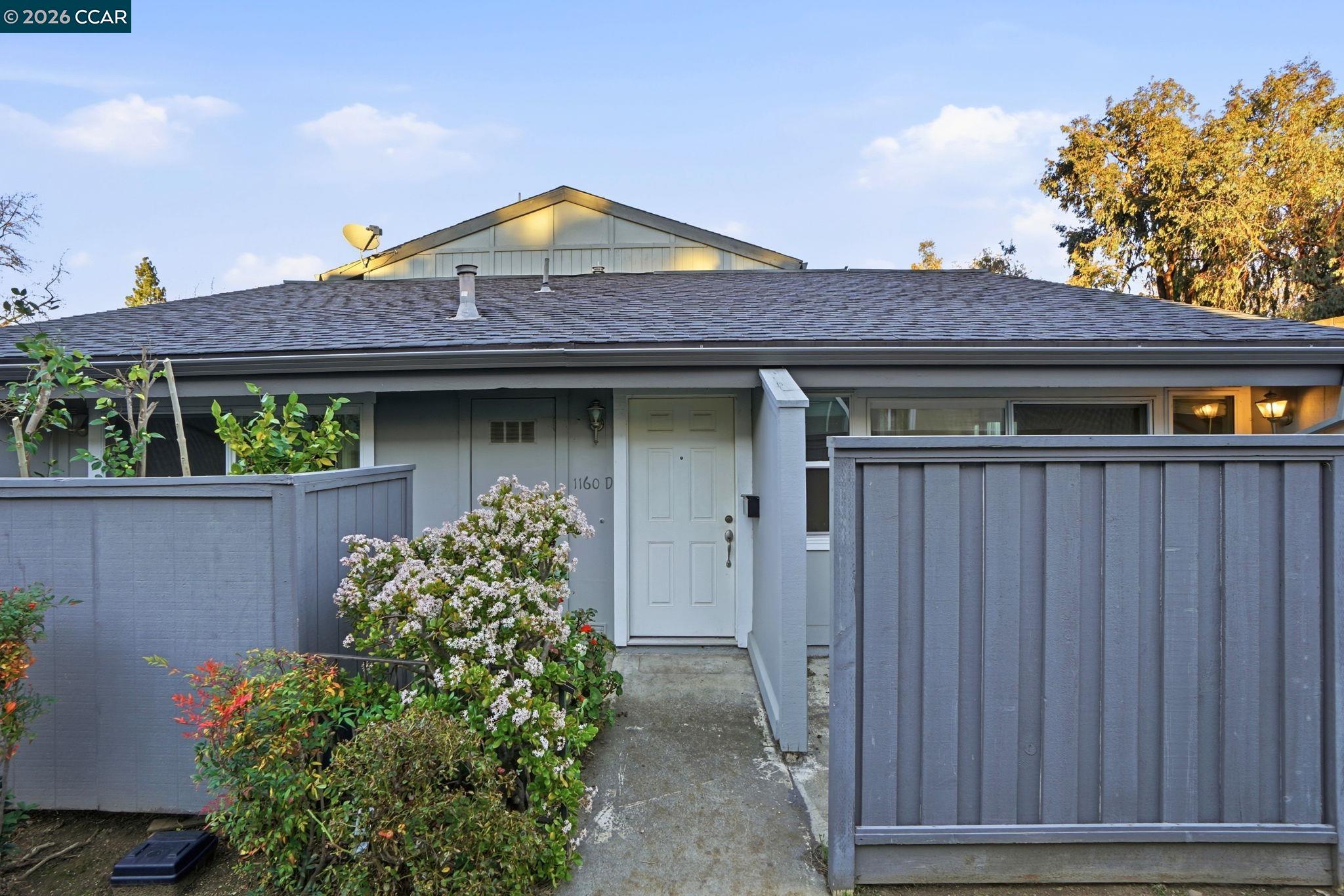 Photo #2: 41121140 Listing: Photo #2