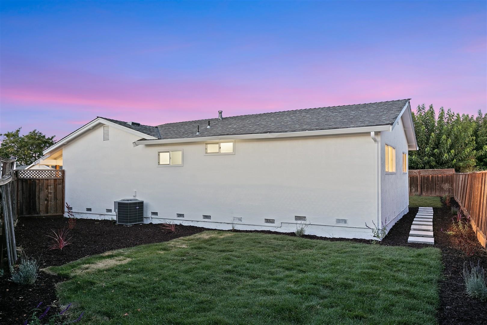 Detail Gallery Image 21 of 31 For 6852 Massey Ct, Pleasanton,  CA 94588 - 3 Beds | 2 Baths