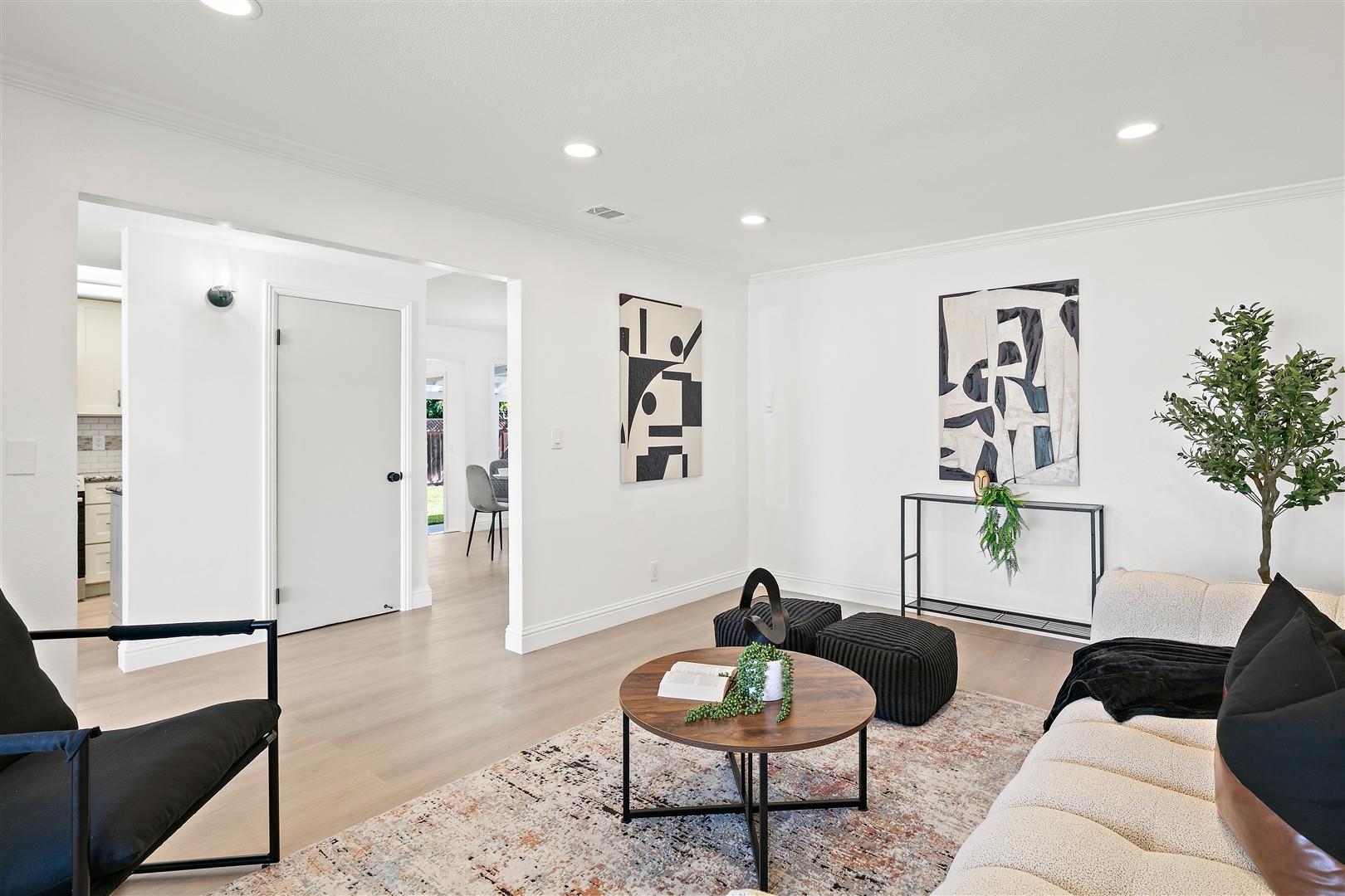 Detail Gallery Image 4 of 31 For 6852 Massey Ct, Pleasanton,  CA 94588 - 3 Beds | 2 Baths