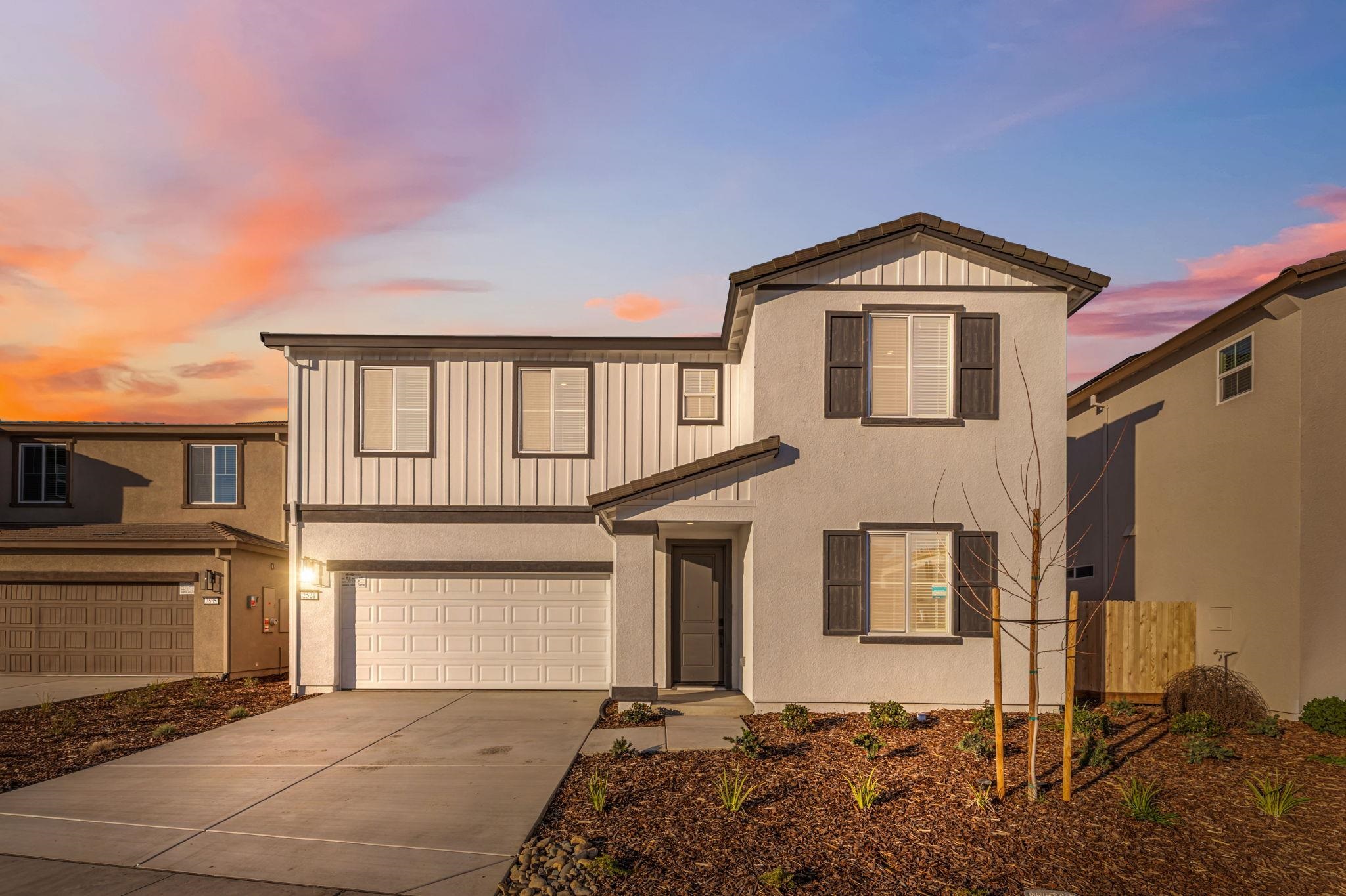 Detail Gallery Image 1 of 52 For 2521 Sather Street, Manteca,  CA 95337 - 5 Beds | 3 Baths