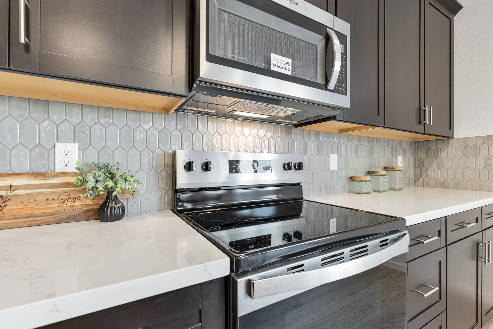 Detail Gallery Image 11 of 52 For 2521 Sather Street, Manteca,  CA 95337 - 5 Beds | 3 Baths