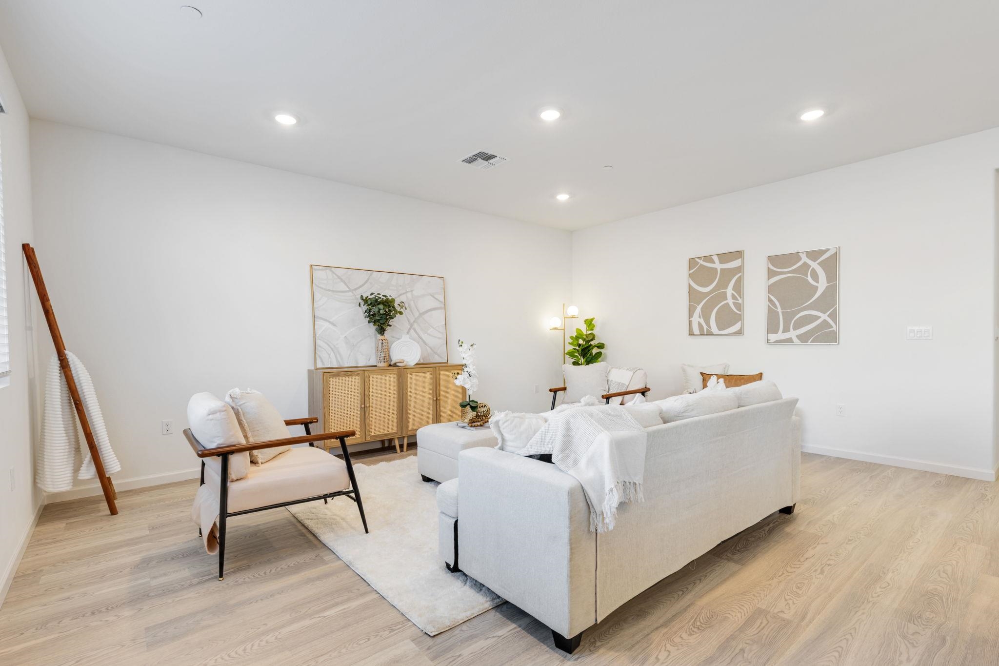 Detail Gallery Image 17 of 52 For 2521 Sather Street, Manteca,  CA 95337 - 5 Beds | 3 Baths