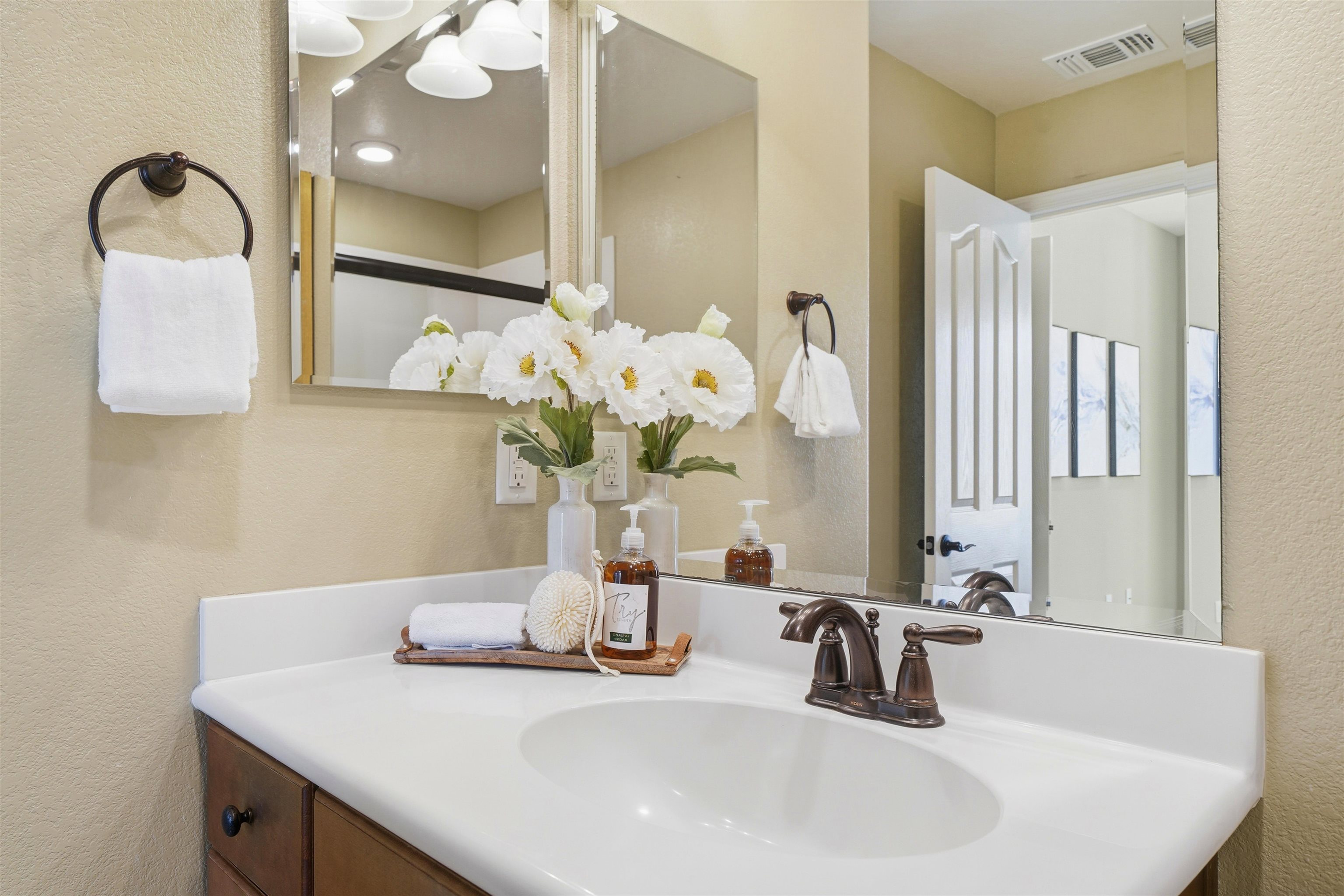 Photo #17: 41121150 Listing: Photo #17