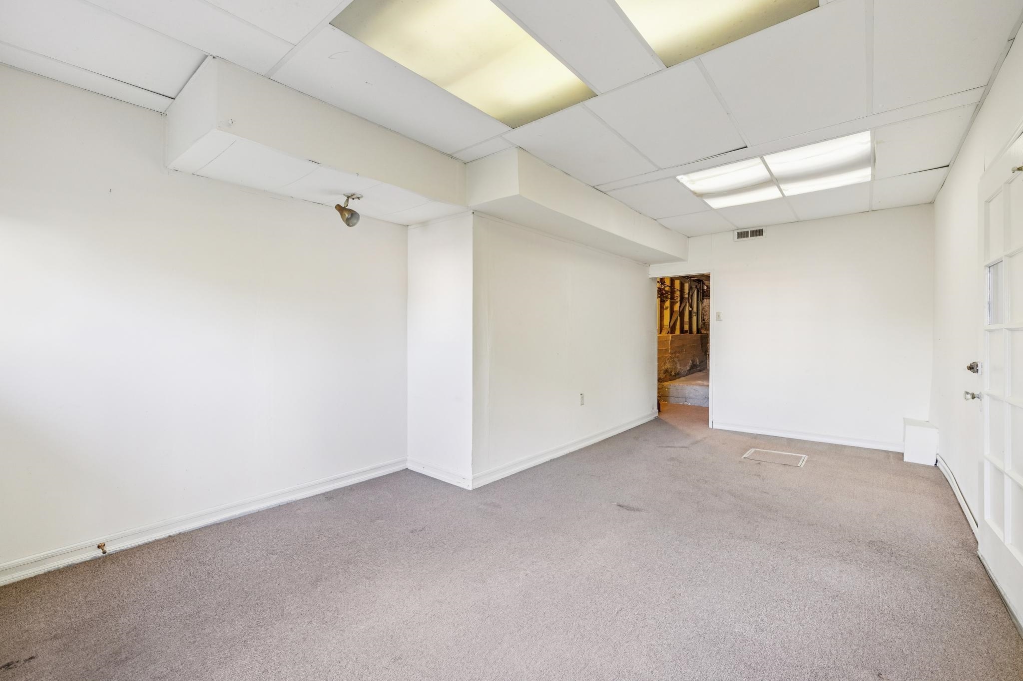 Detail Gallery Image 47 of 60 For 361 Hanover Avenue, Oakland,  CA 94606 - 5 Beds | 2/1 Baths