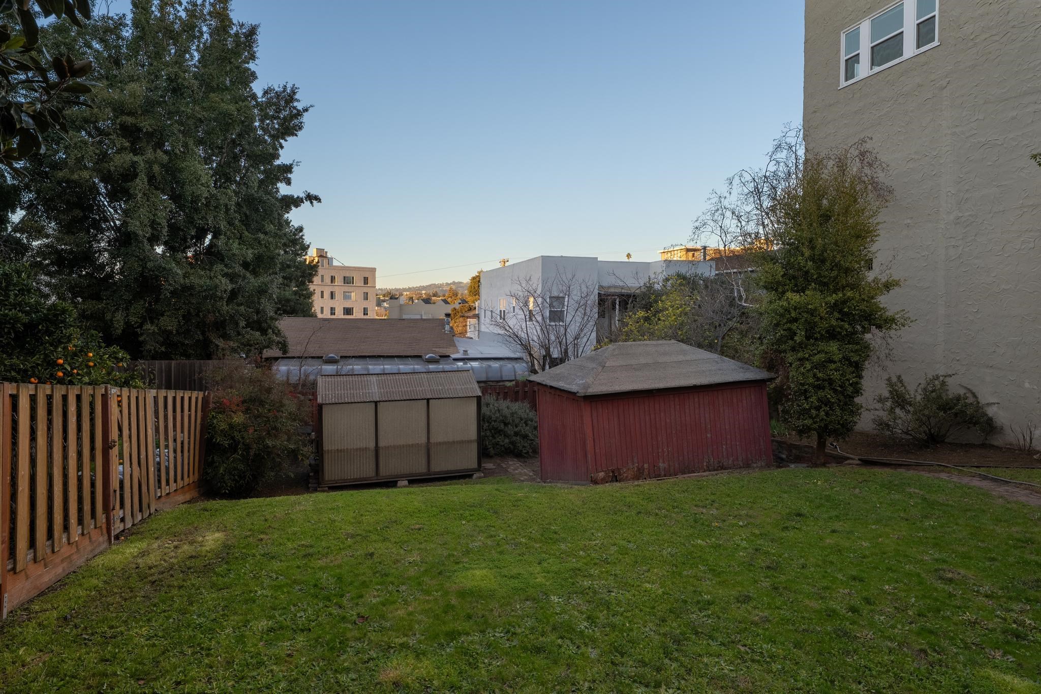 Detail Gallery Image 54 of 60 For 361 Hanover Avenue, Oakland,  CA 94606 - 5 Beds | 2/1 Baths