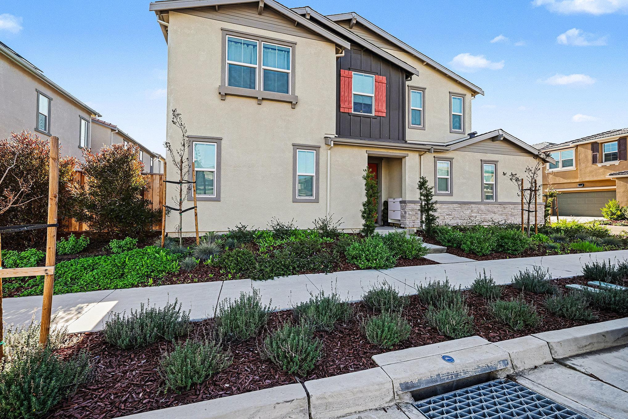 Detail Gallery Image 3 of 37 For 7310 Tabitha Pl, Tracy,  CA 95377 - 4 Beds | 3 Baths