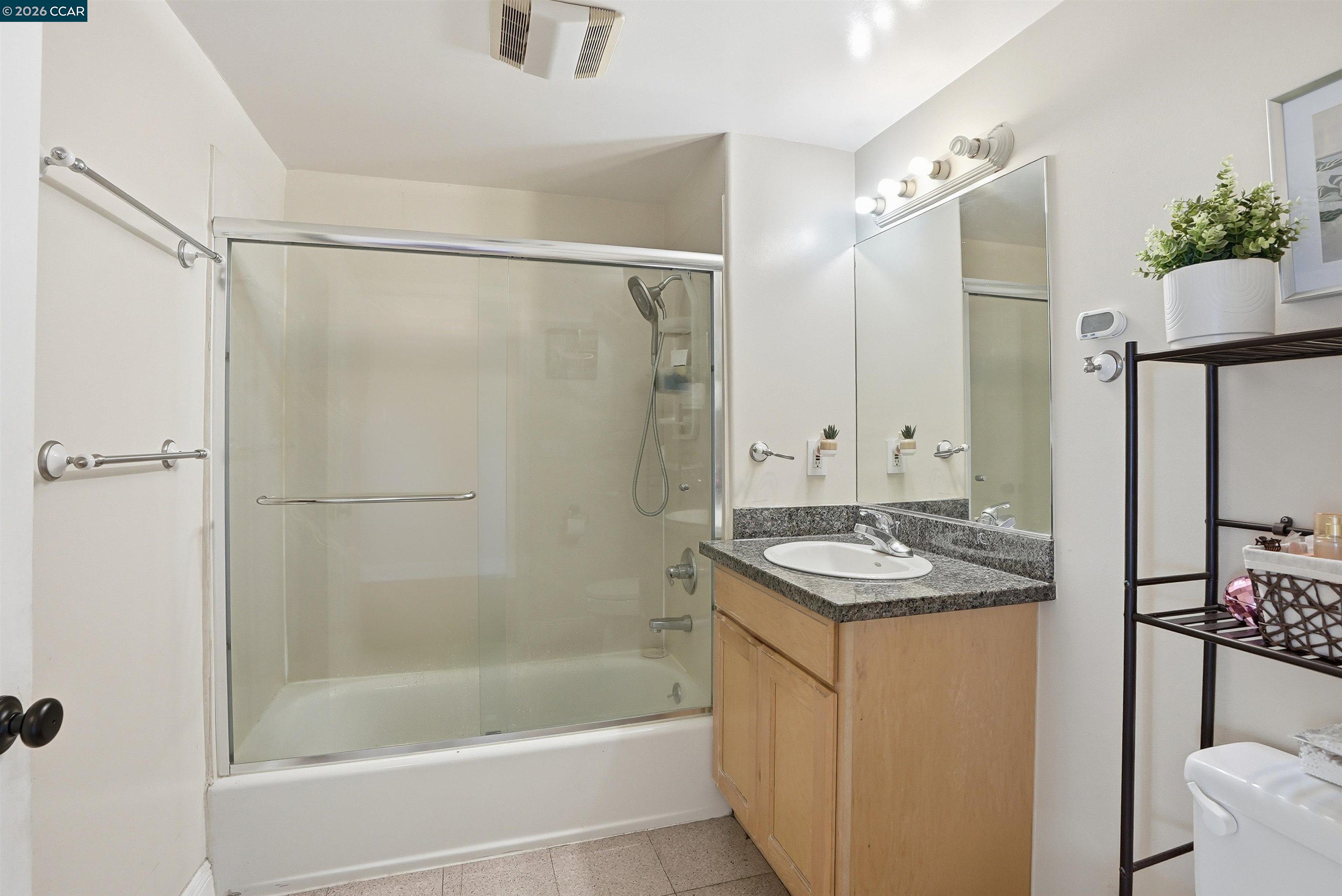 Photo #11: 41121156 Listing: Photo #11