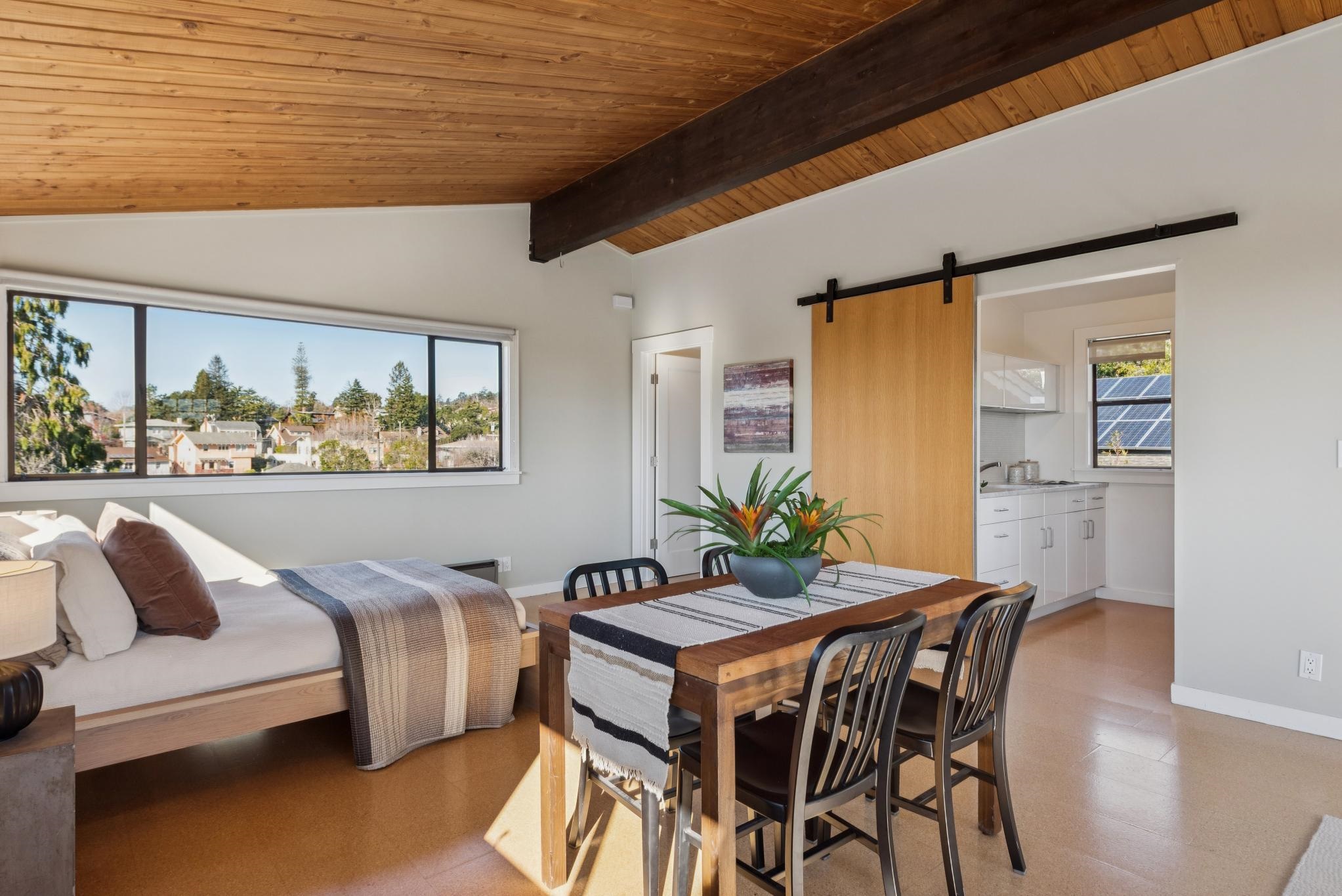 Detail Gallery Image 43 of 59 For 1923 Yolo Ave, Berkeley,  CA 94707 - 4 Beds | 3 Baths