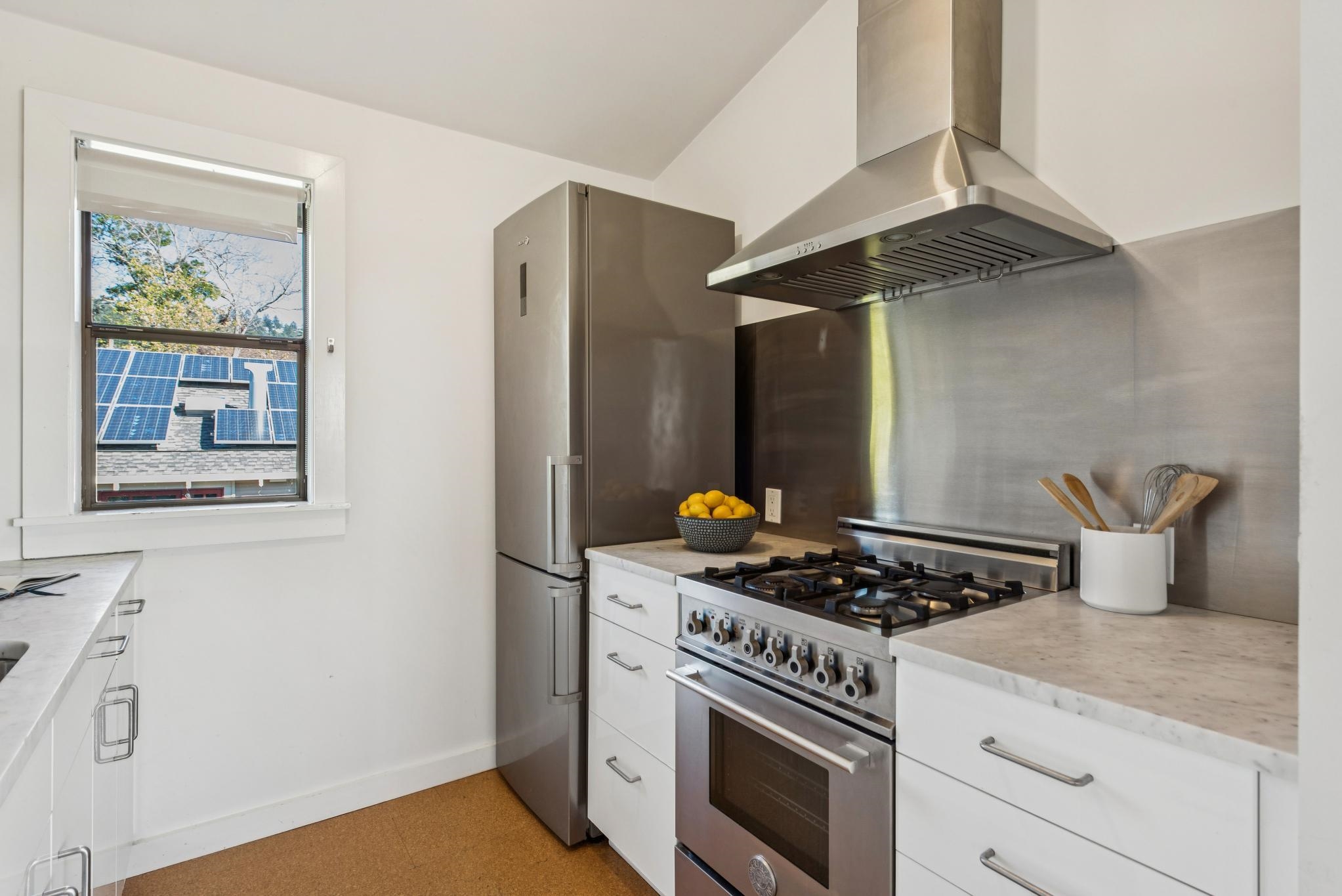 Detail Gallery Image 48 of 59 For 1923 Yolo Ave, Berkeley,  CA 94707 - 4 Beds | 3 Baths