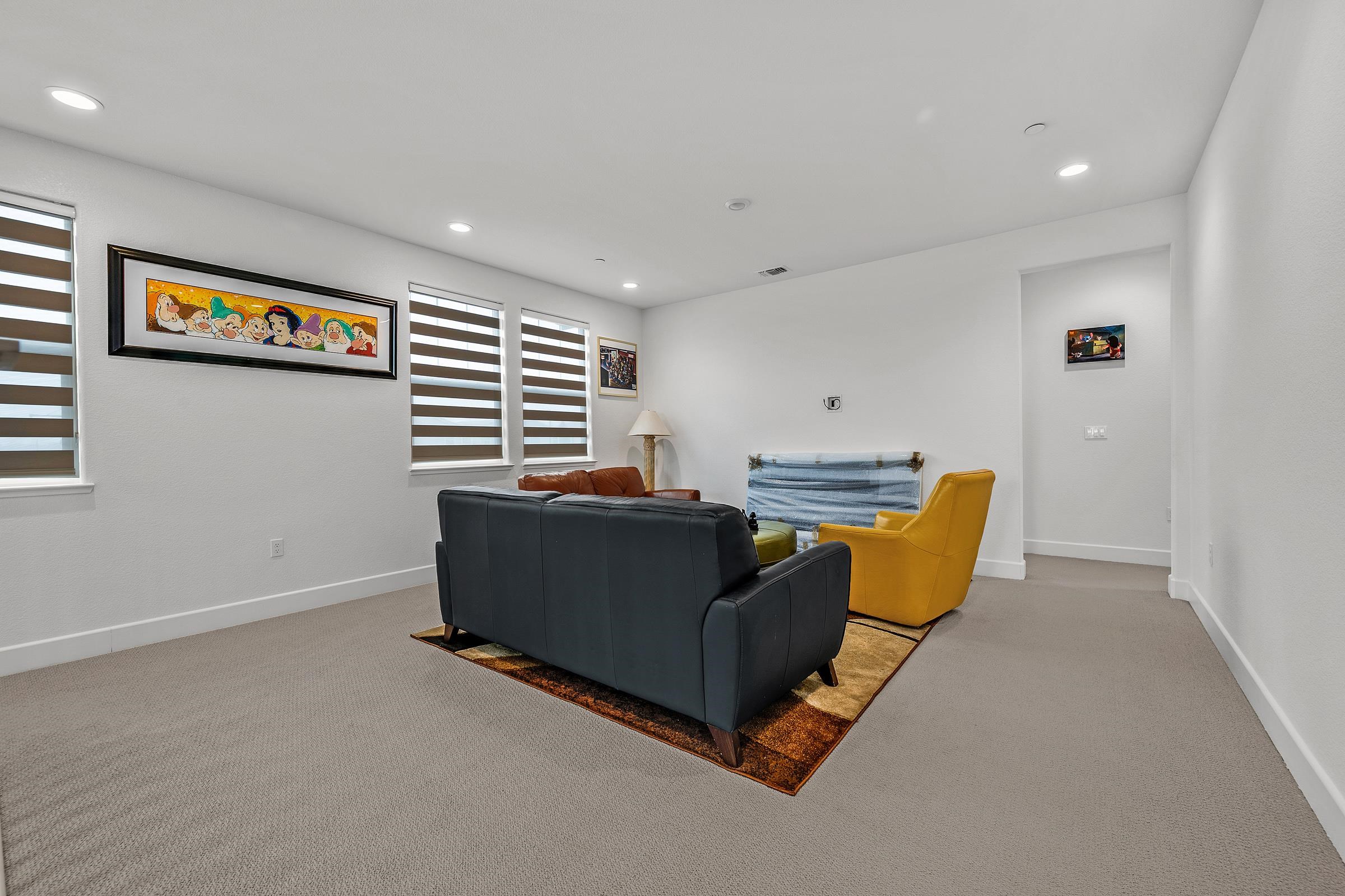 Detail Gallery Image 14 of 39 For 2505 Mulholland Dr, Lathrop,  CA 95330 - 5 Beds | 4/1 Baths